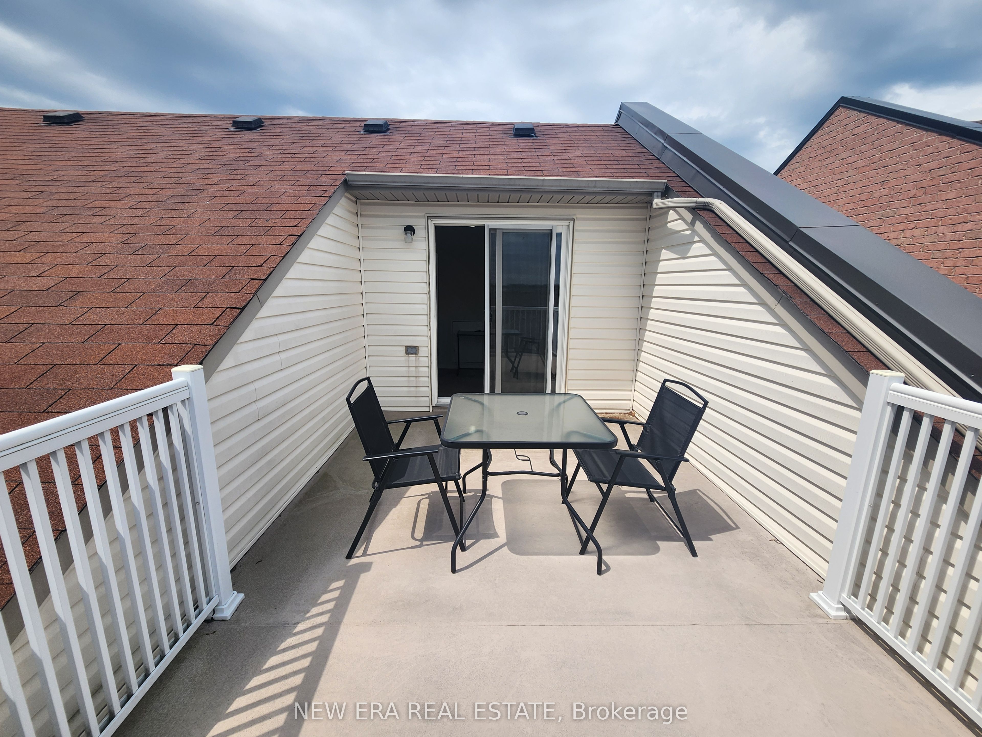 651F Warden Avenue #48