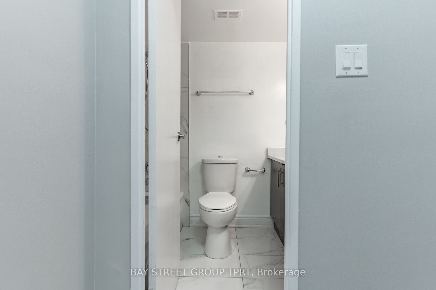 180 Markham Road, #207