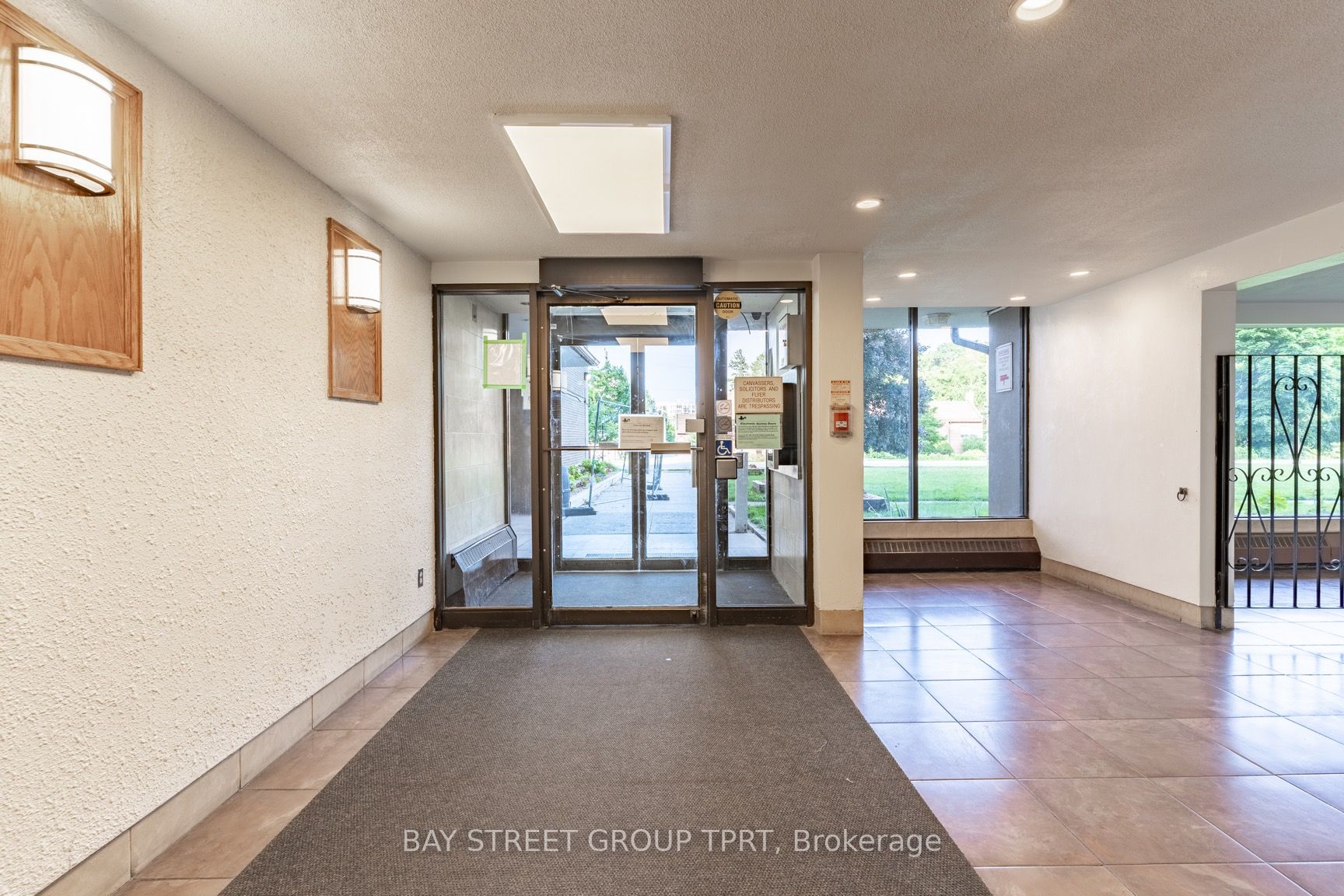180 Markham Road, #207