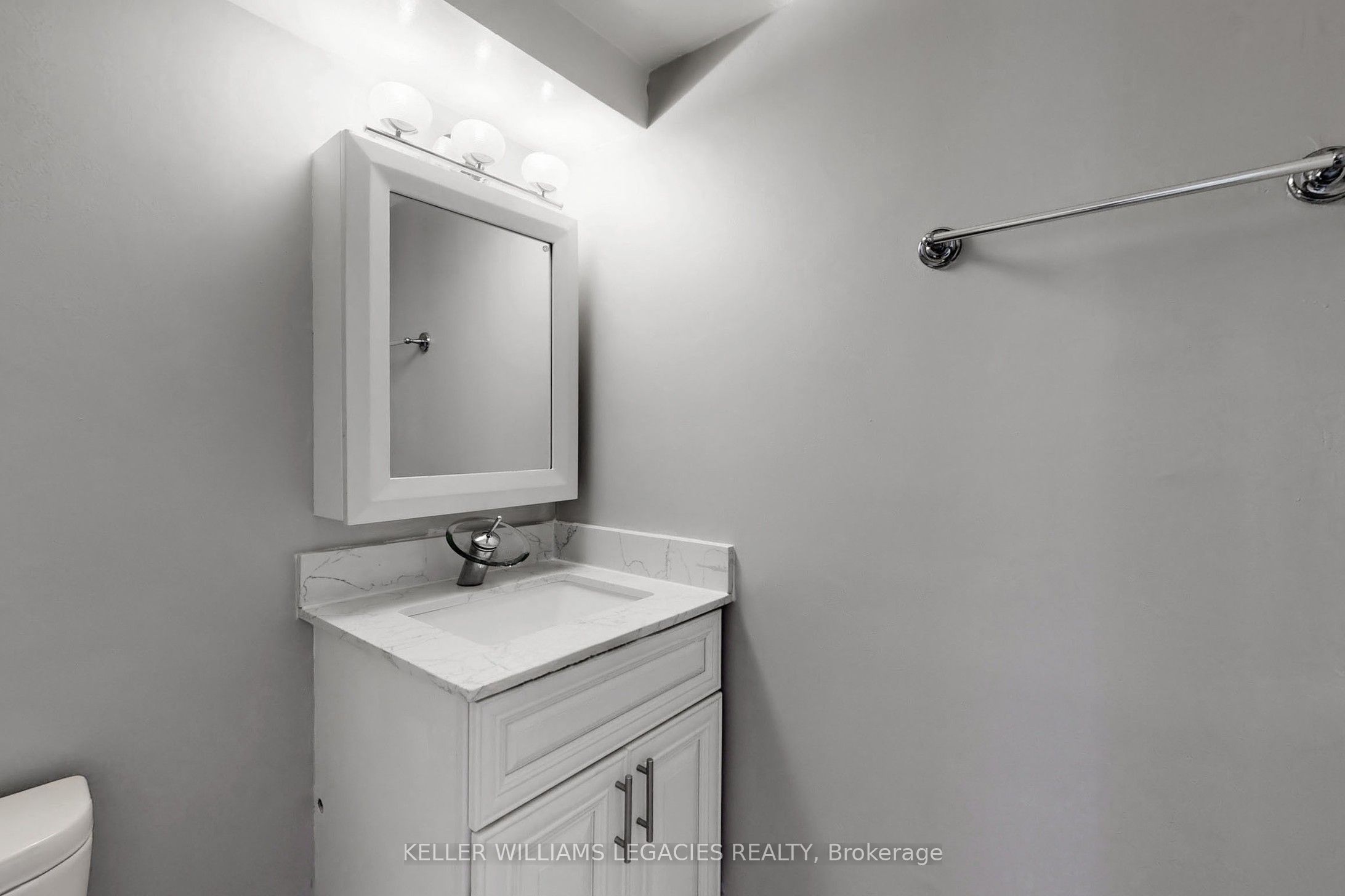 207 Galloway Road, #1103