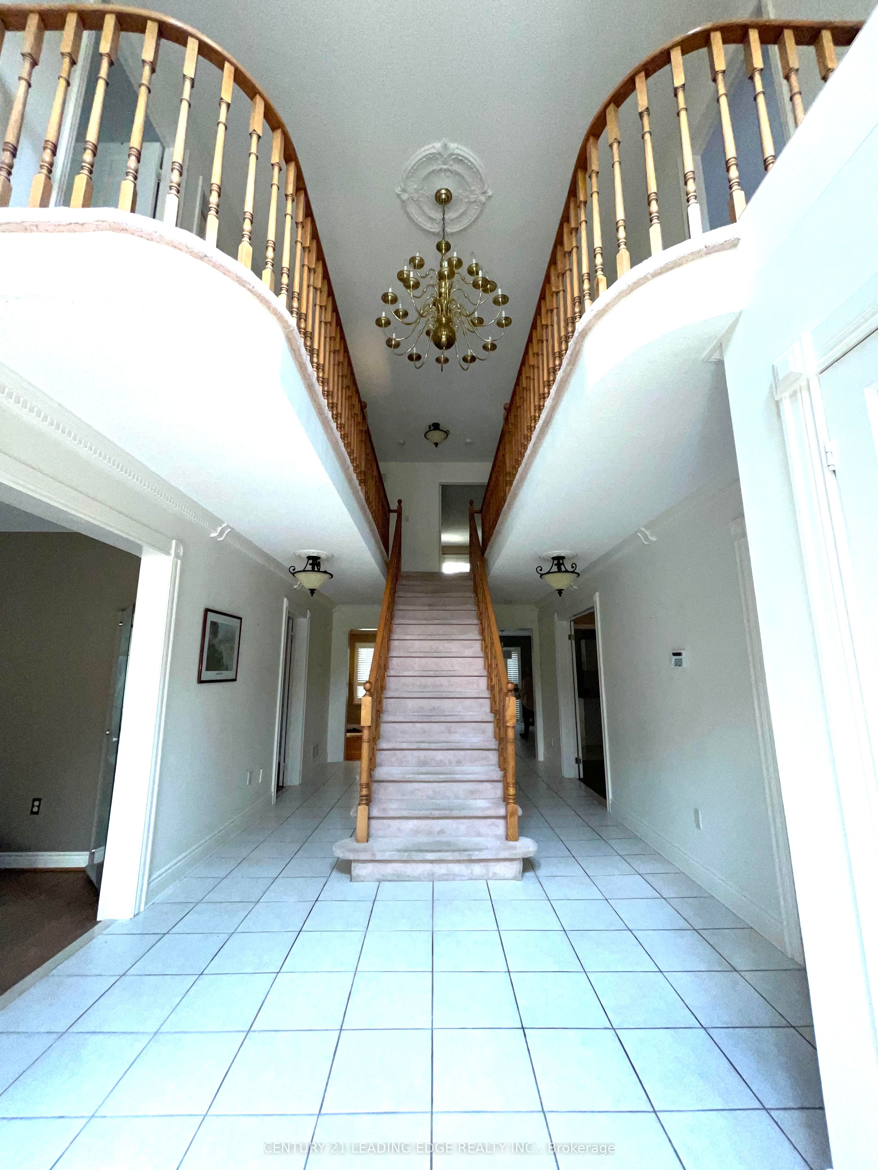 492 Palmtree Crescent