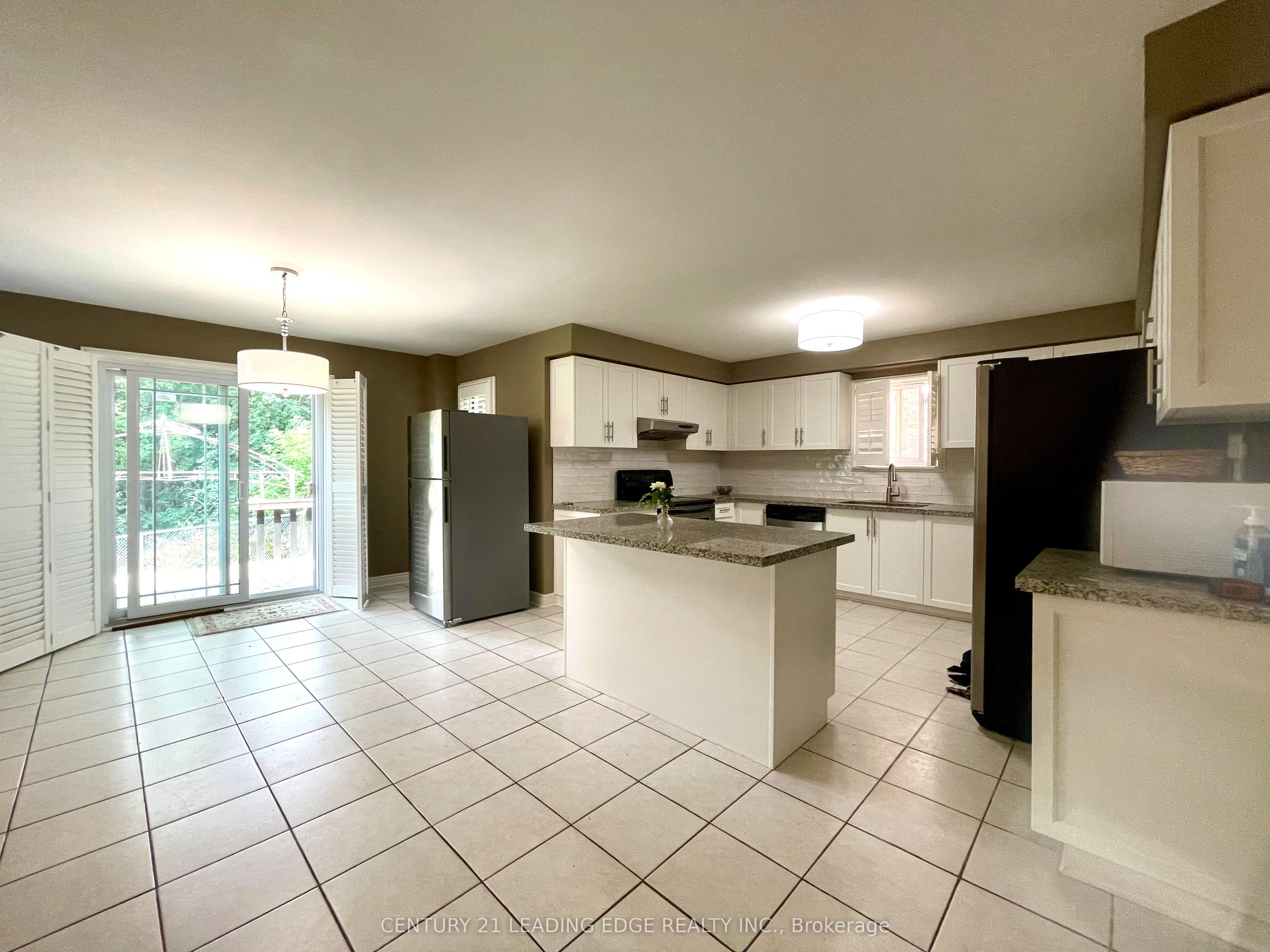 492 Palmtree Crescent
