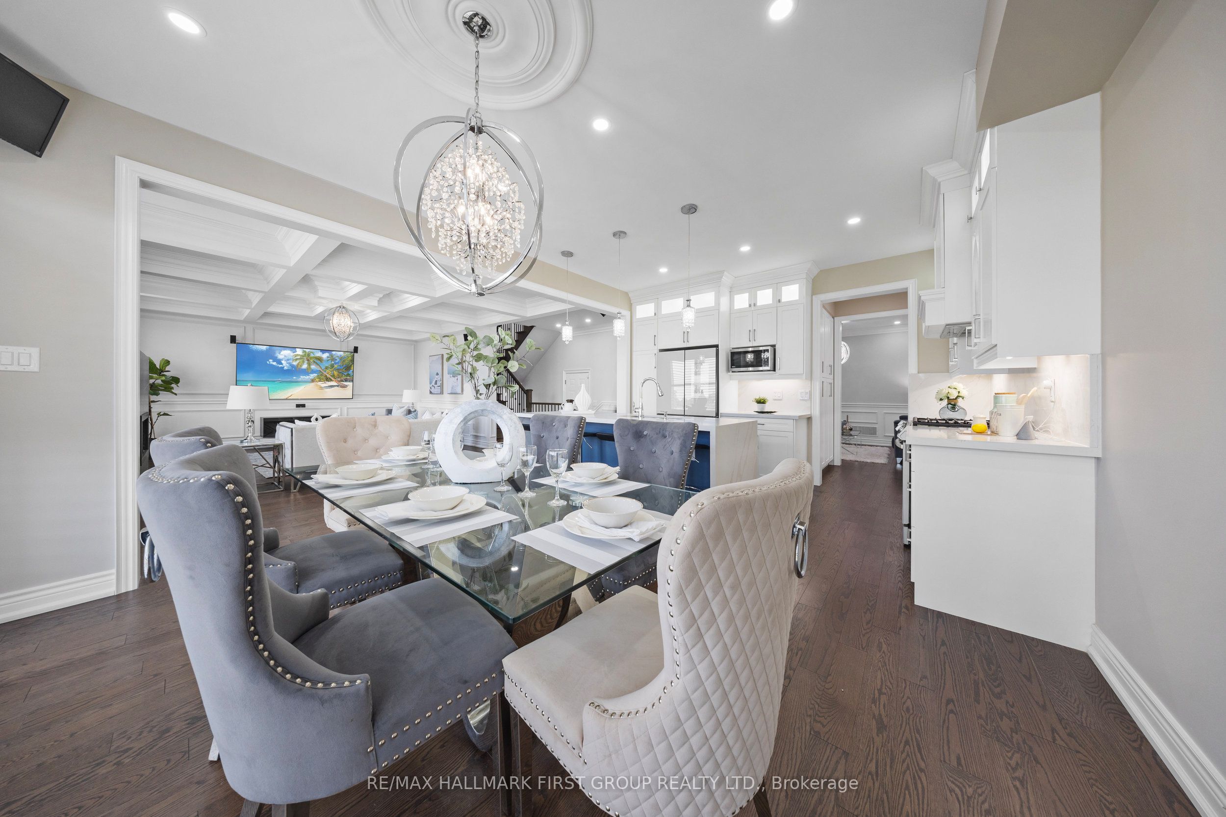 27 Yacht Drive