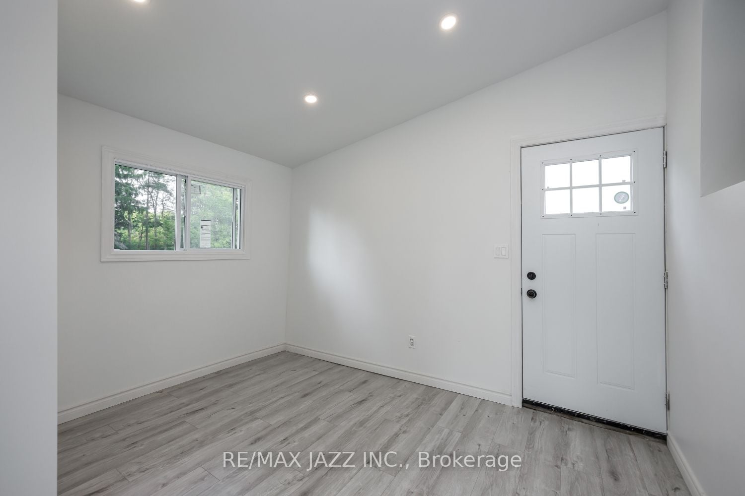 10239 Cochrane Road