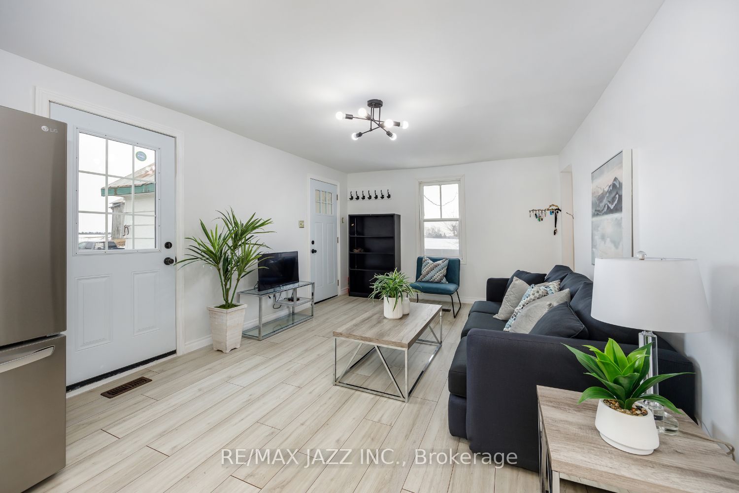 10239 Cochrane Road