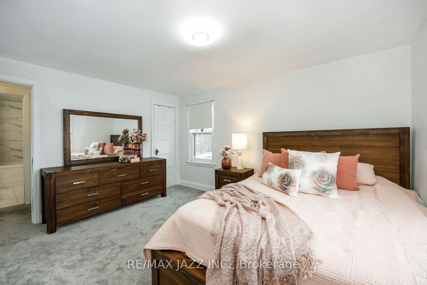 10239 Cochrane Road