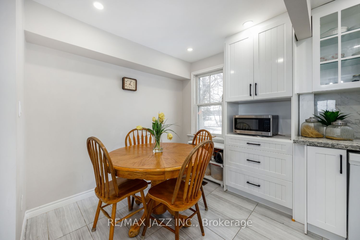 10239 Cochrane Road