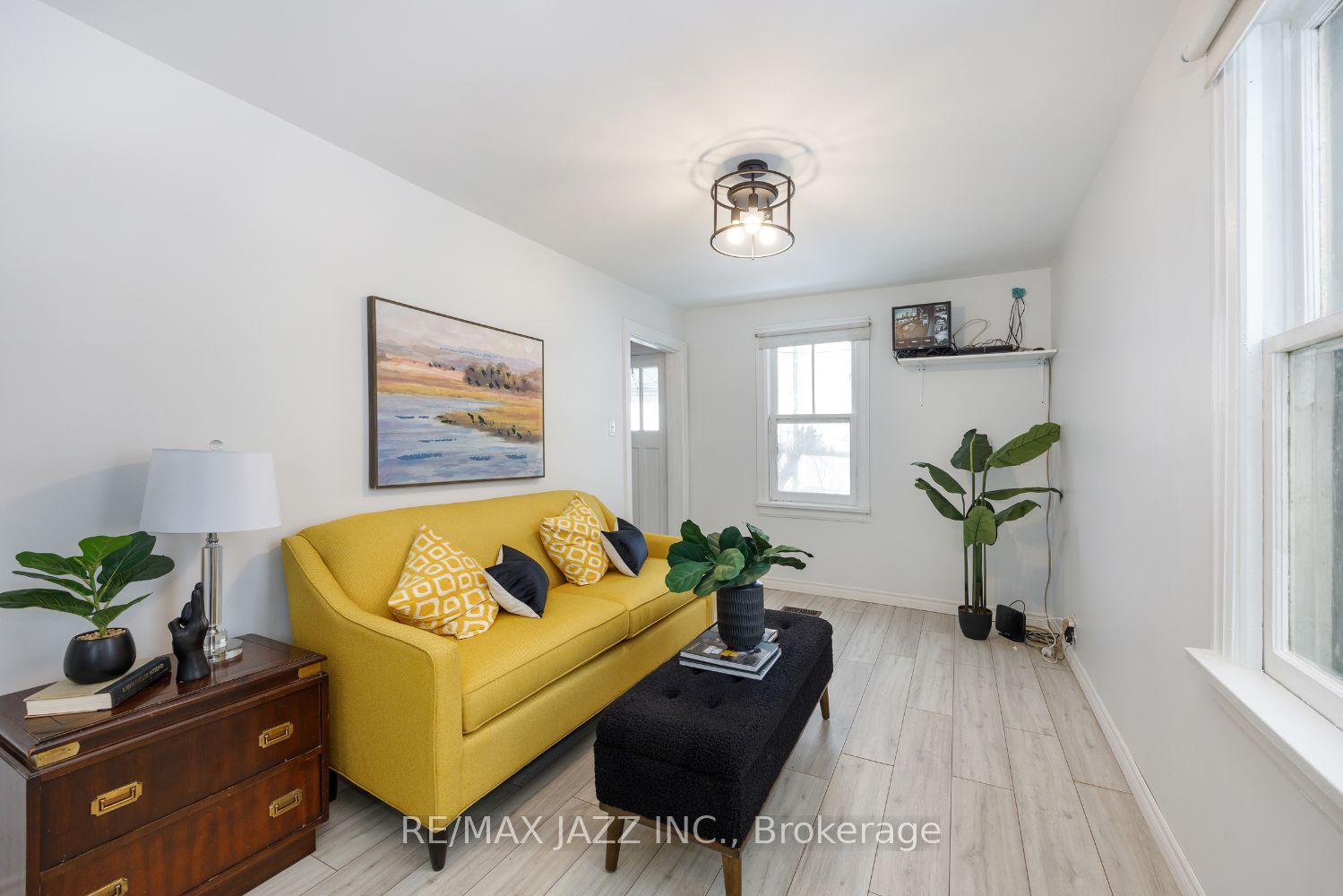 10239 Cochrane Road