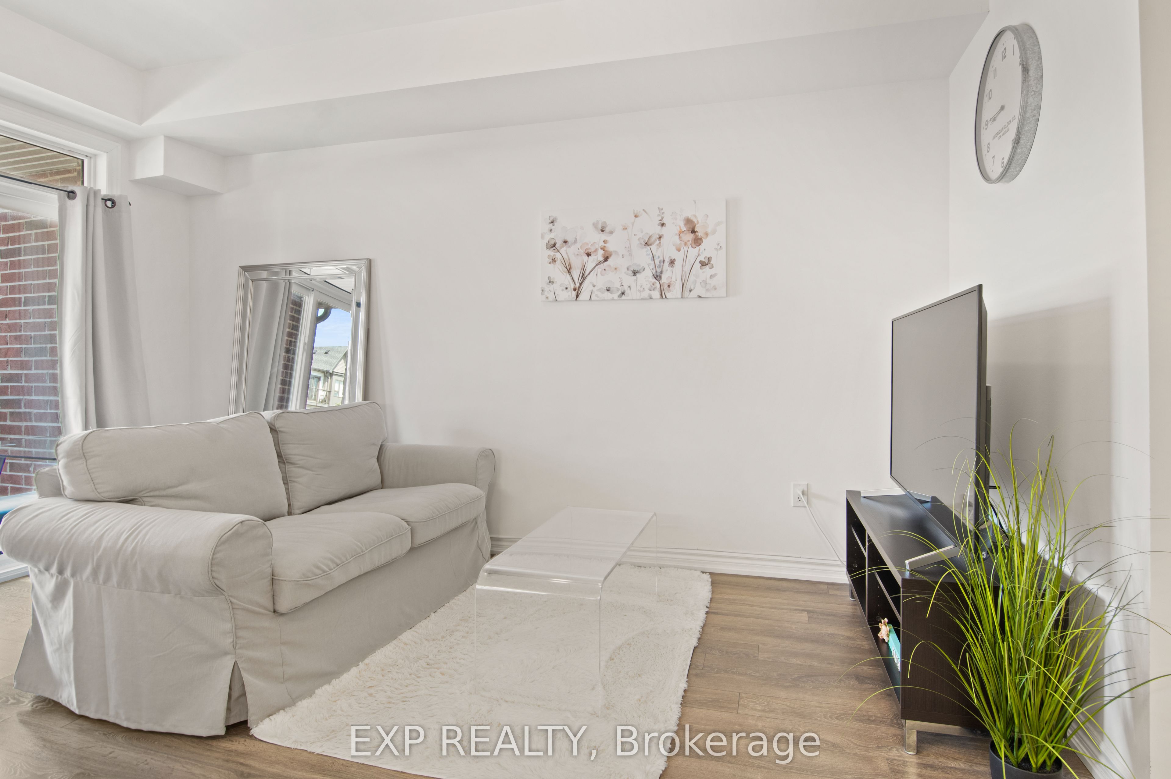 2590 William Jackson Drive, #10
