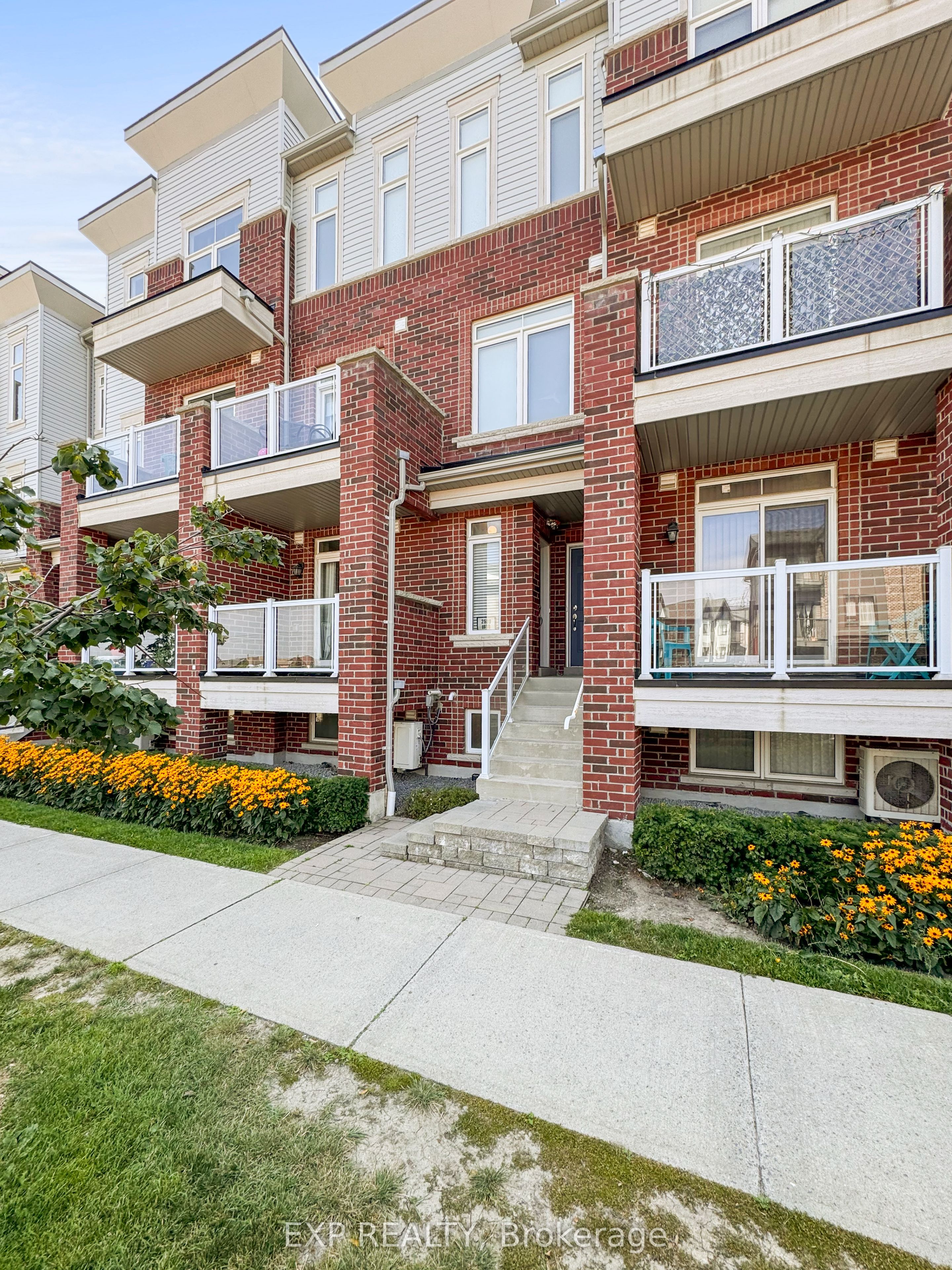 2590 William Jackson Drive, #10