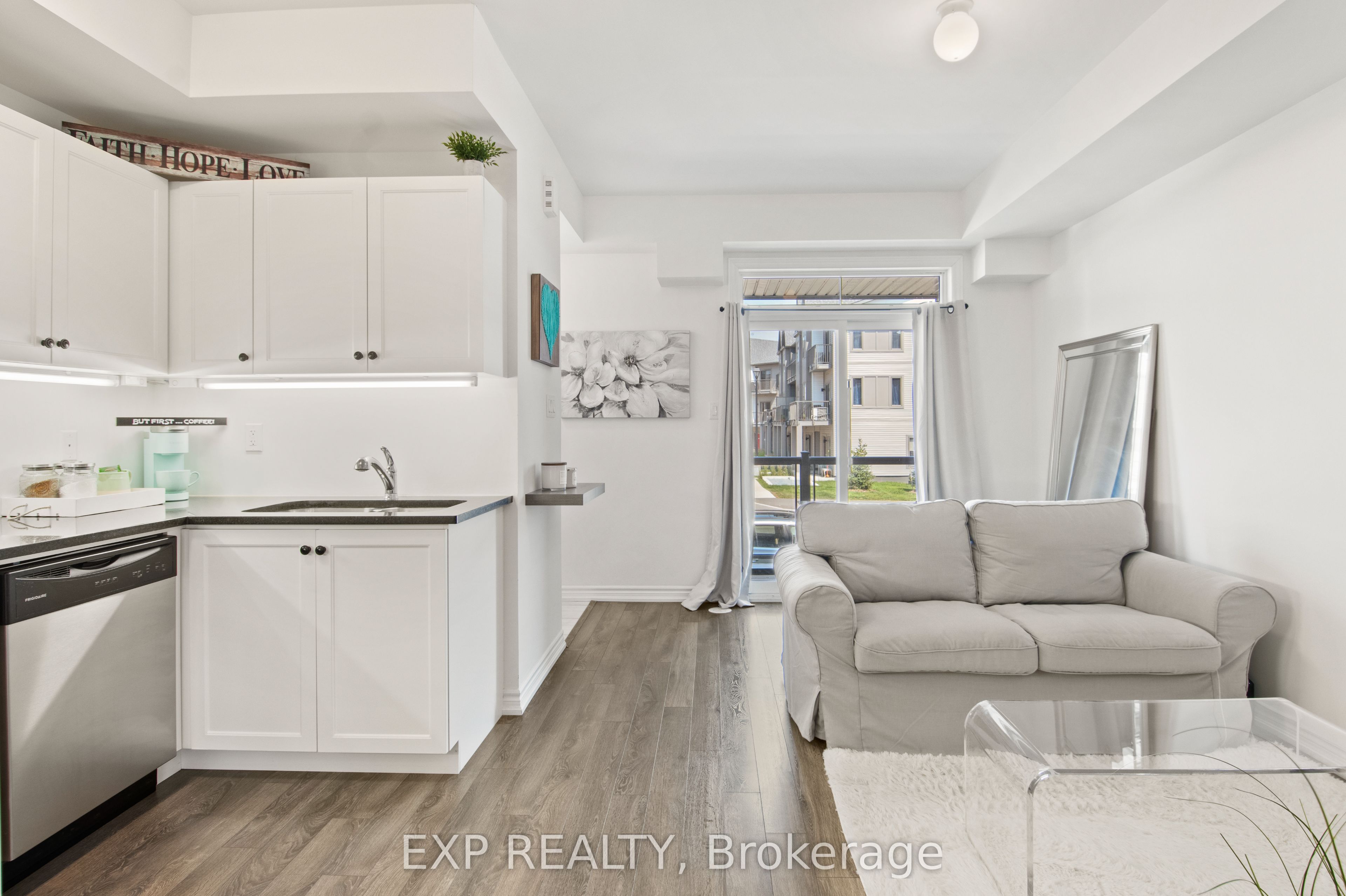 2590 William Jackson Drive, #10