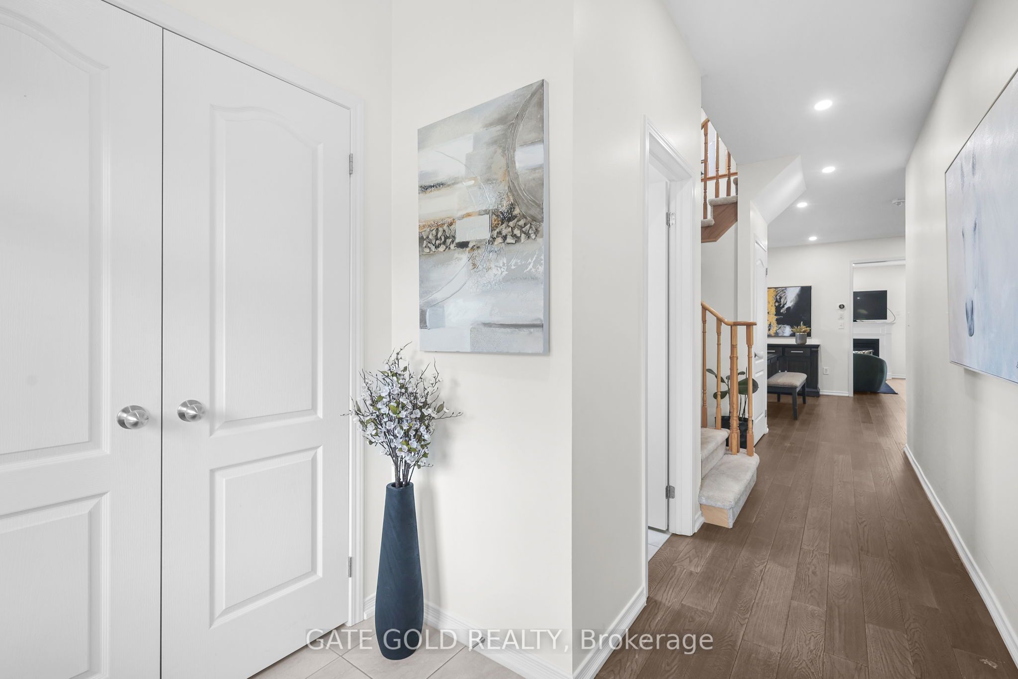 2560 Bandsman Crescent
