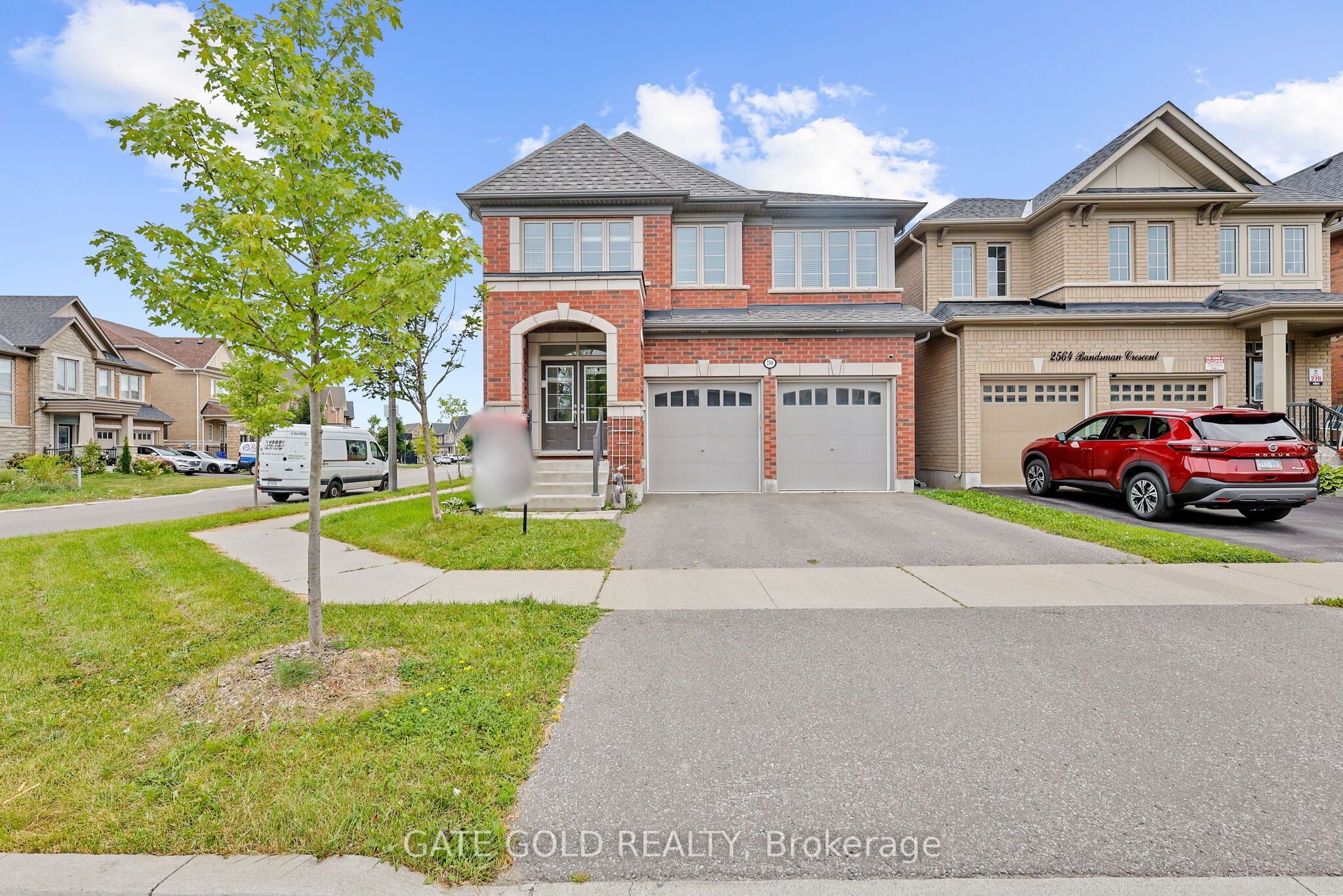 2560 Bandsman Crescent