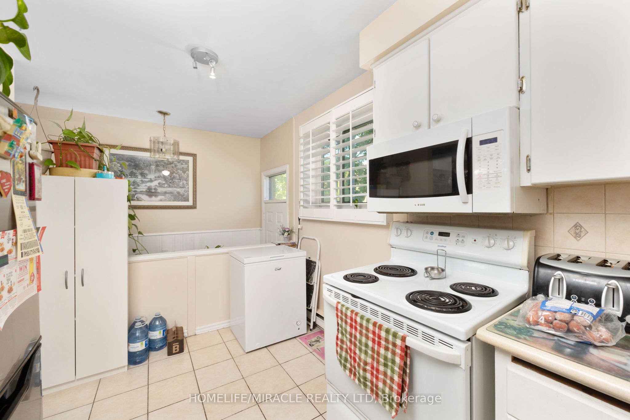 1945 Denmar Road N, #9