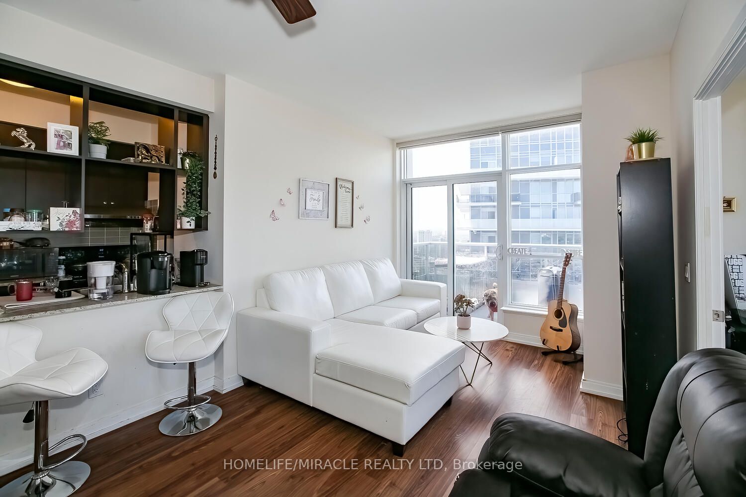 181 Village Green Square, #Ph20