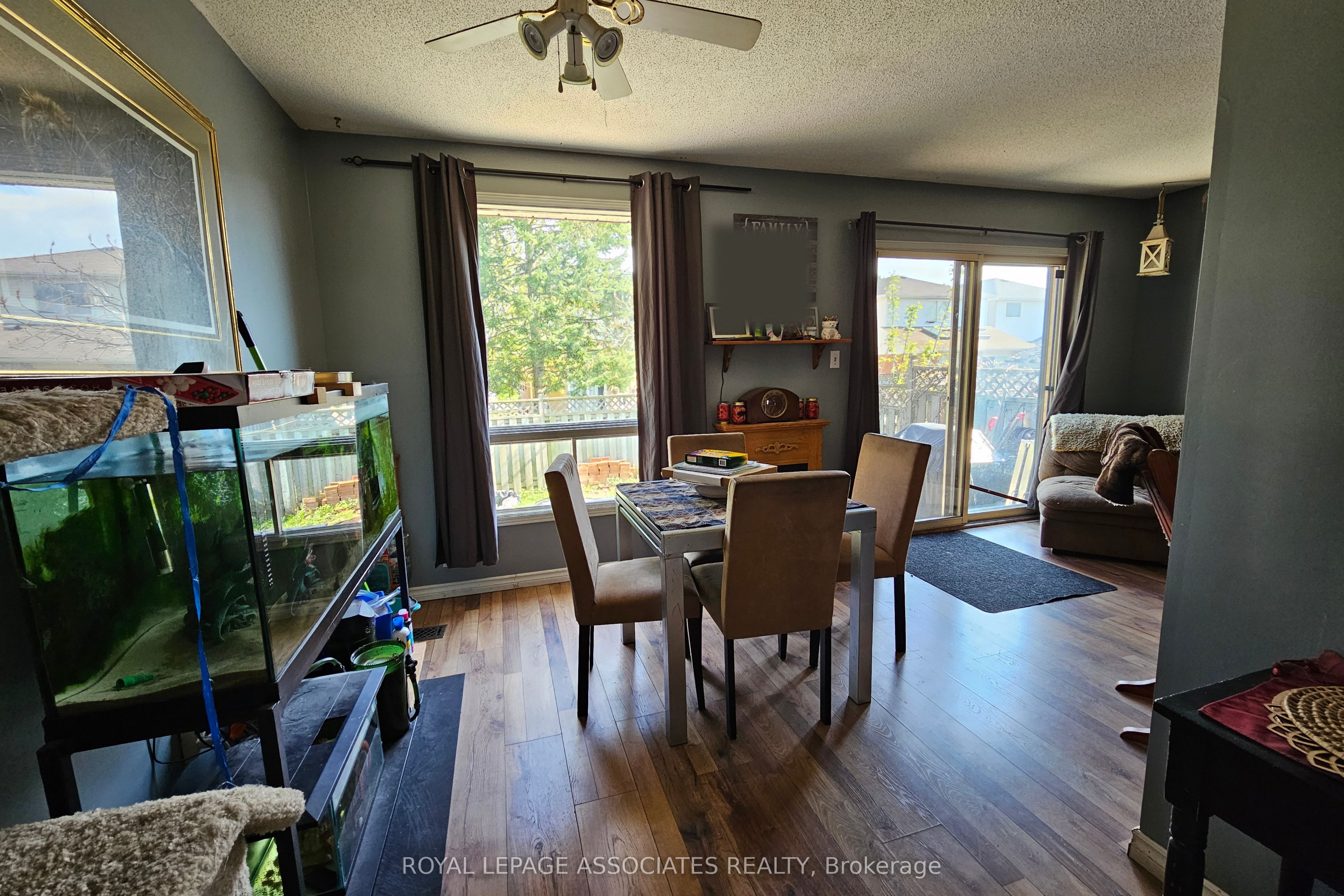 1553 Norwill Crescent