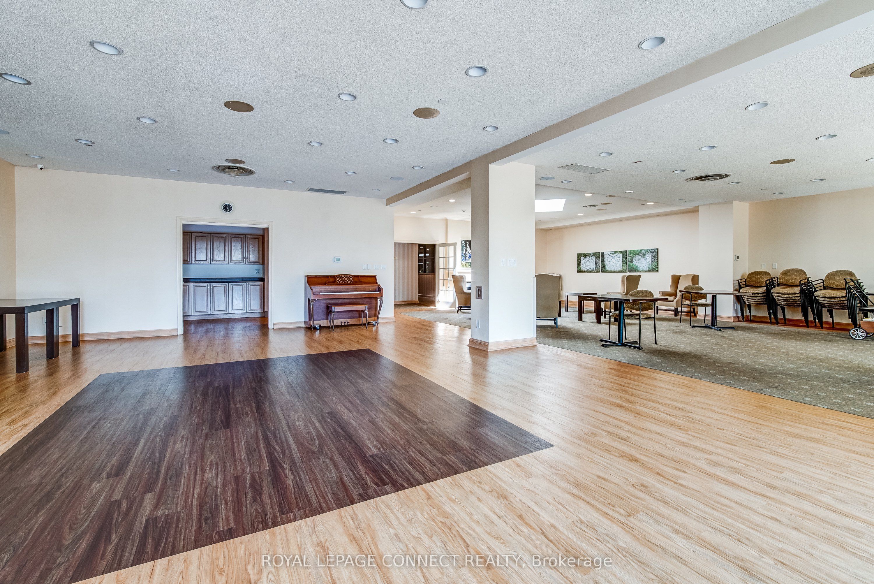 20 Guildwood Parkway #706