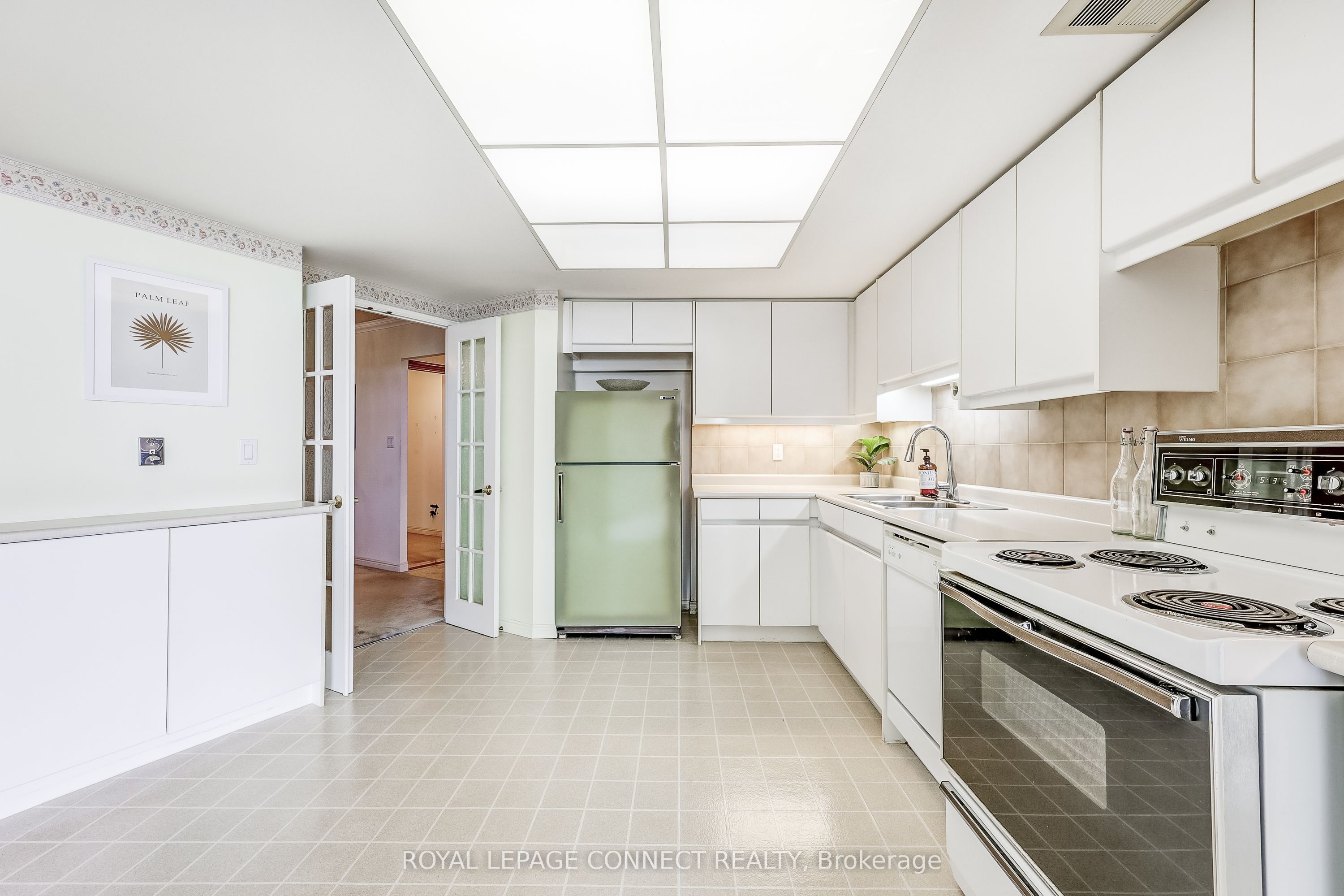20 Guildwood Parkway #706