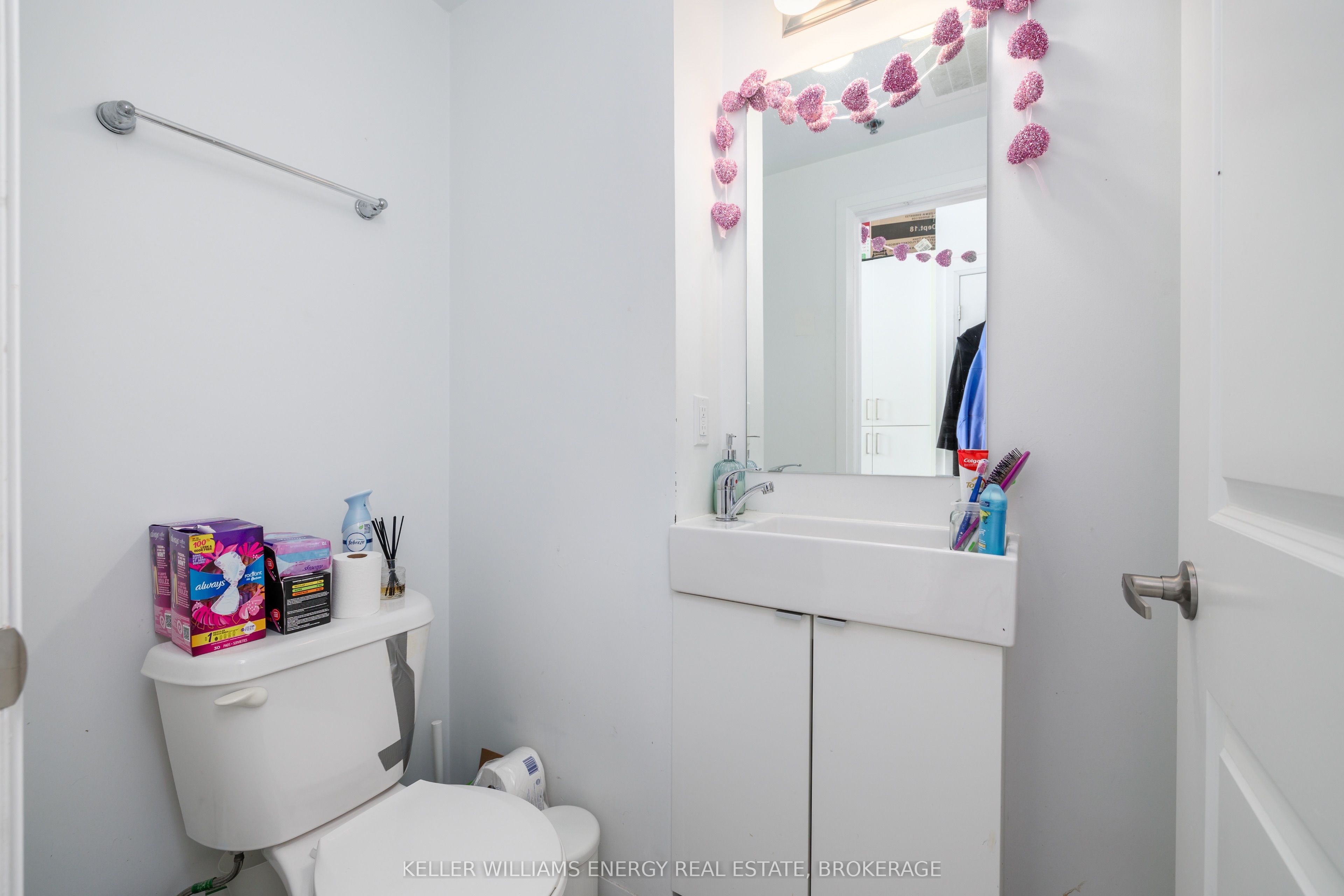 1900 Simcoe Street N #839