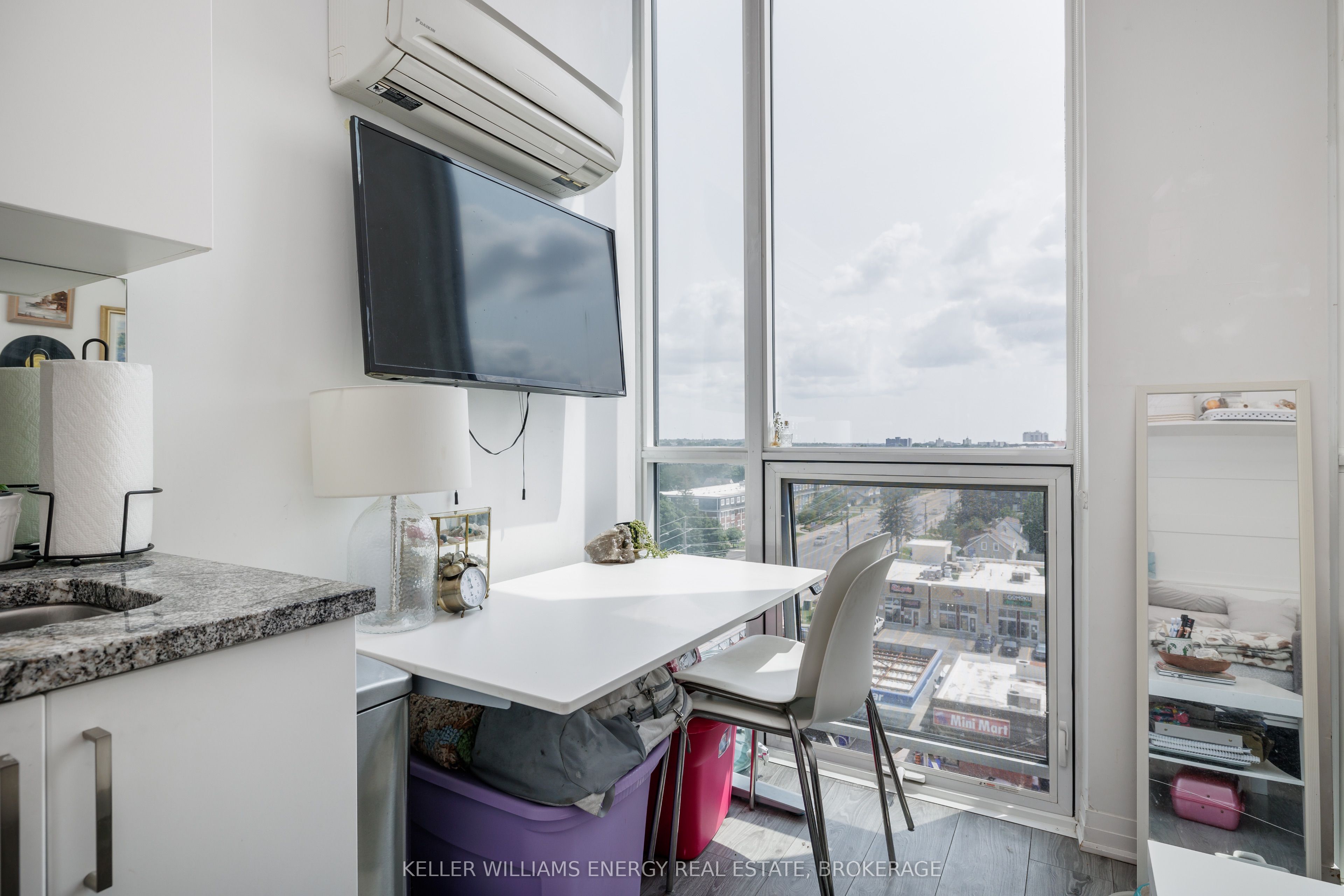 1900 Simcoe Street N #839