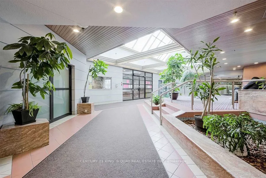 160 Alton Towers Circle, #1107