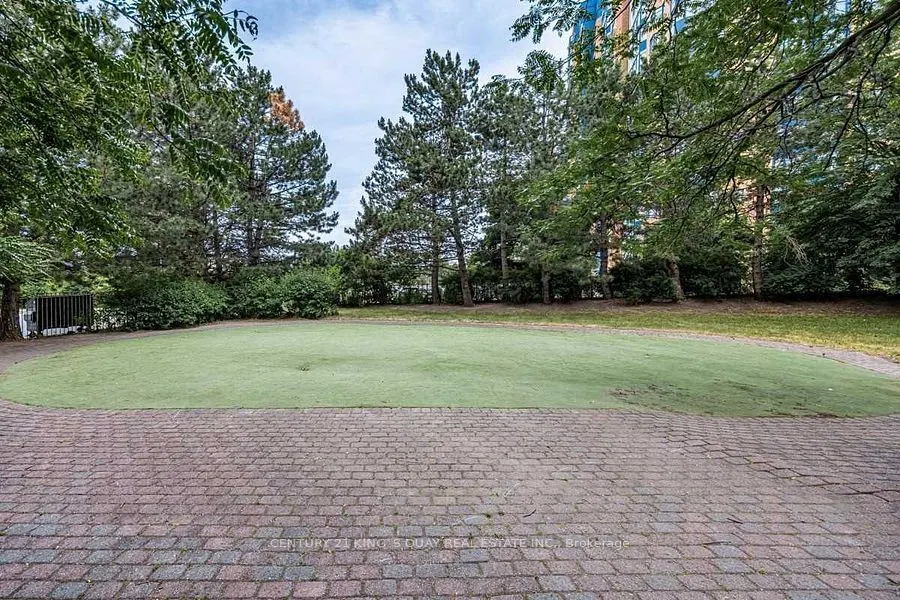 160 Alton Towers Circle, #1107