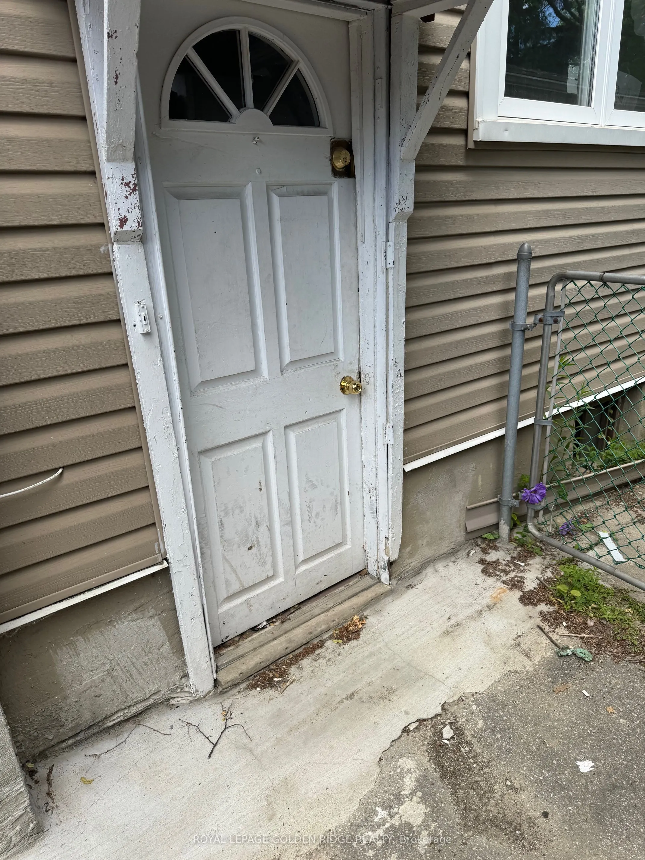 159 Eastwood Avenue