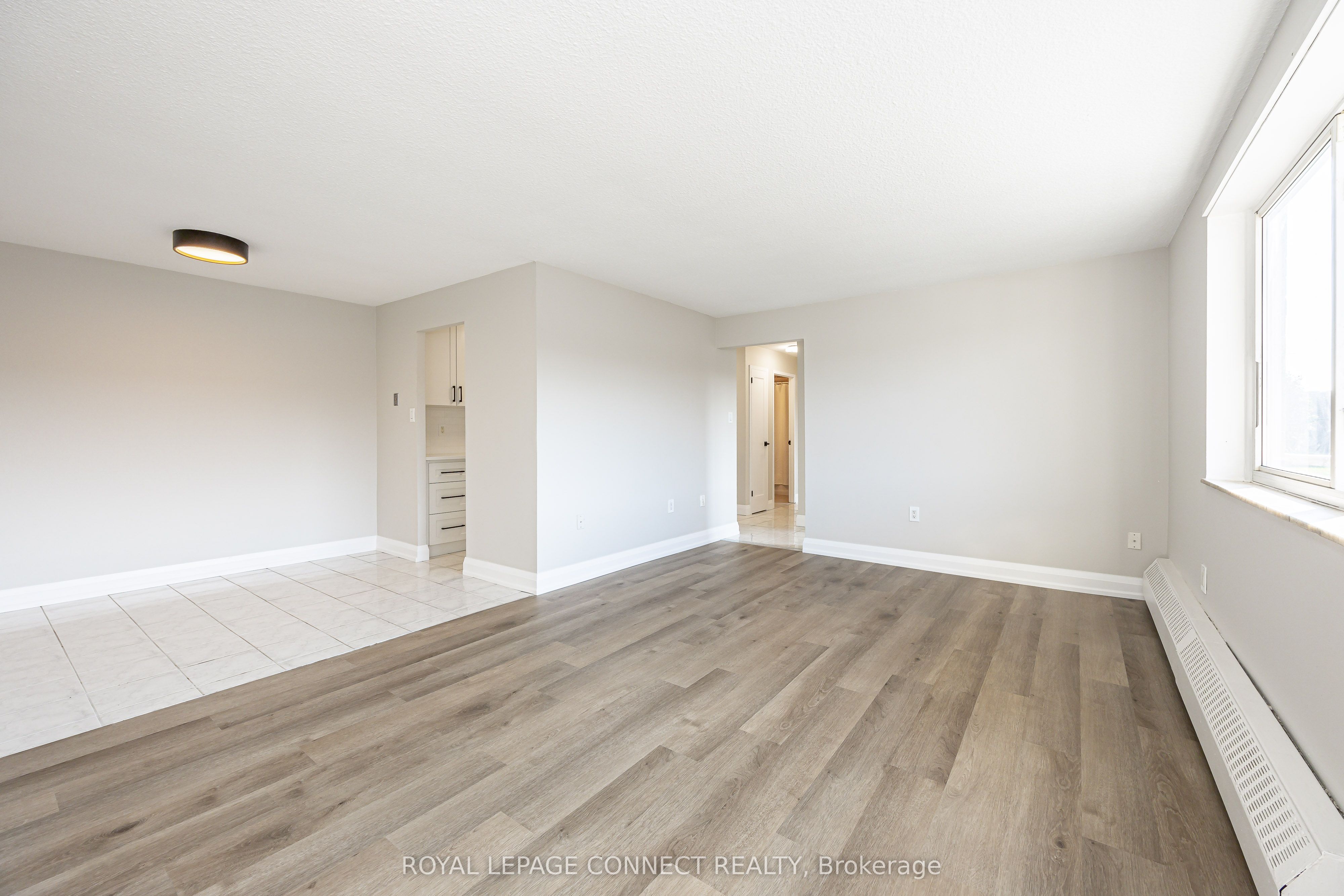 936 Glen Street, #211