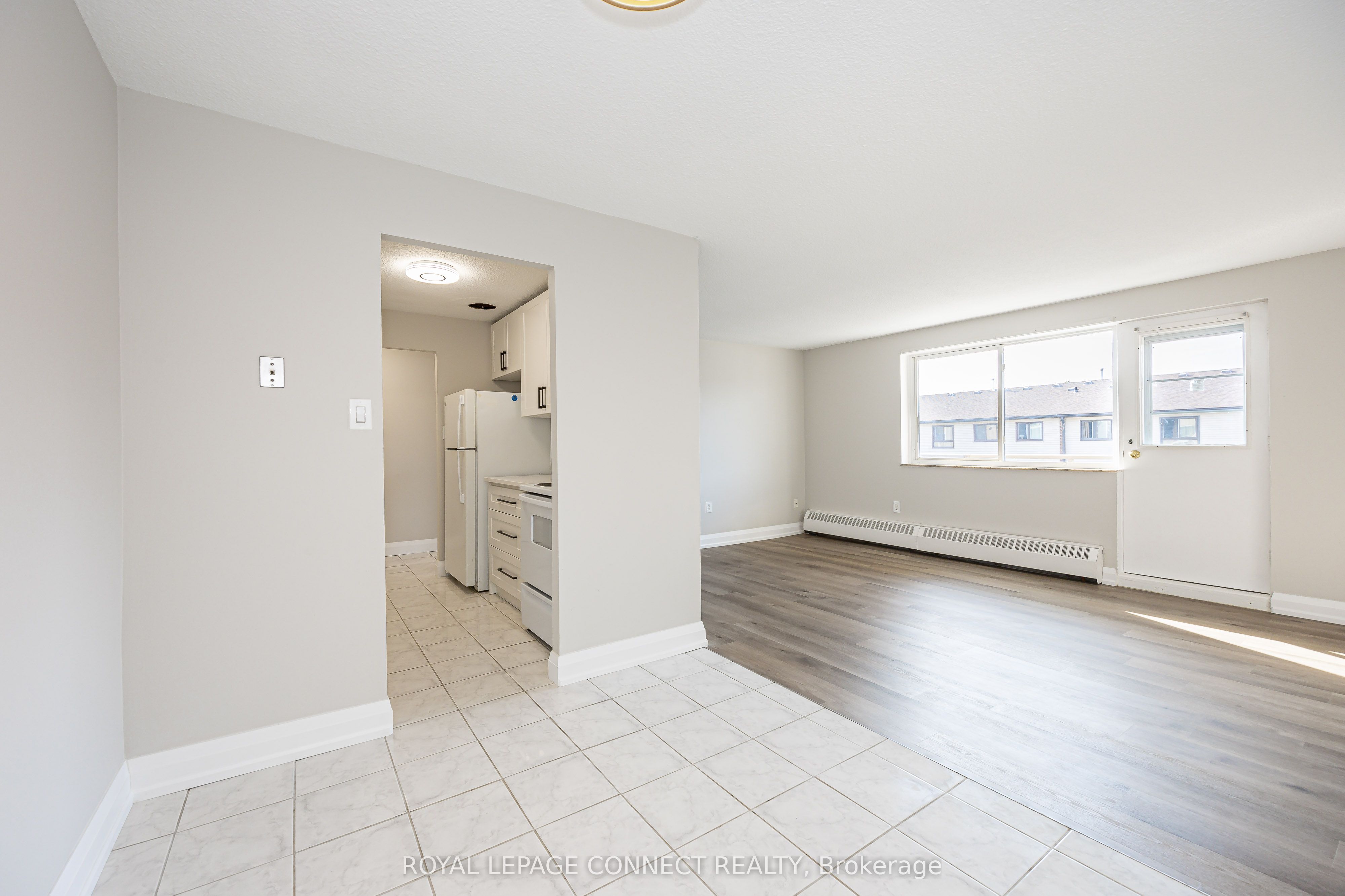 936 Glen Street, #211