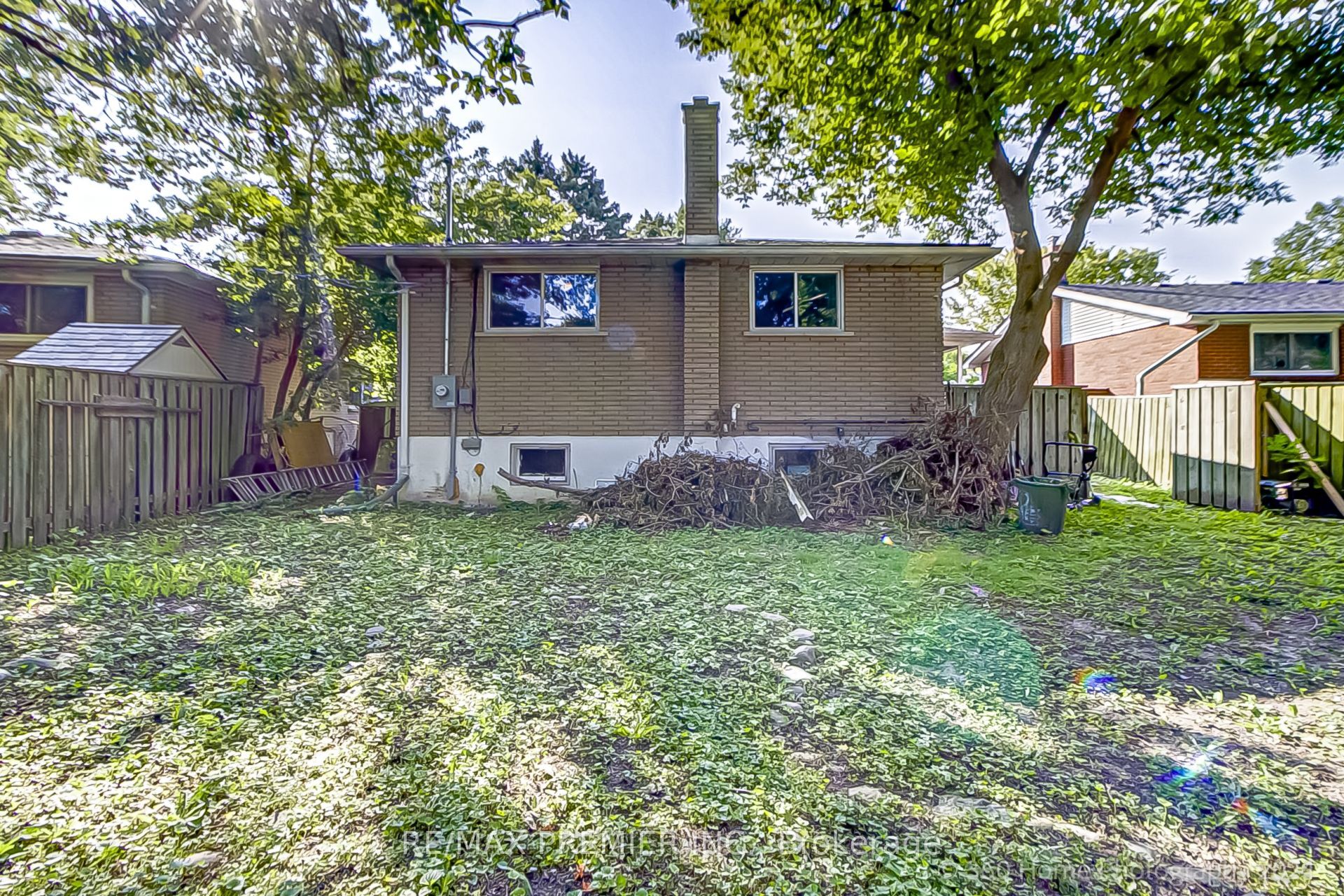 151 Clements Road E
