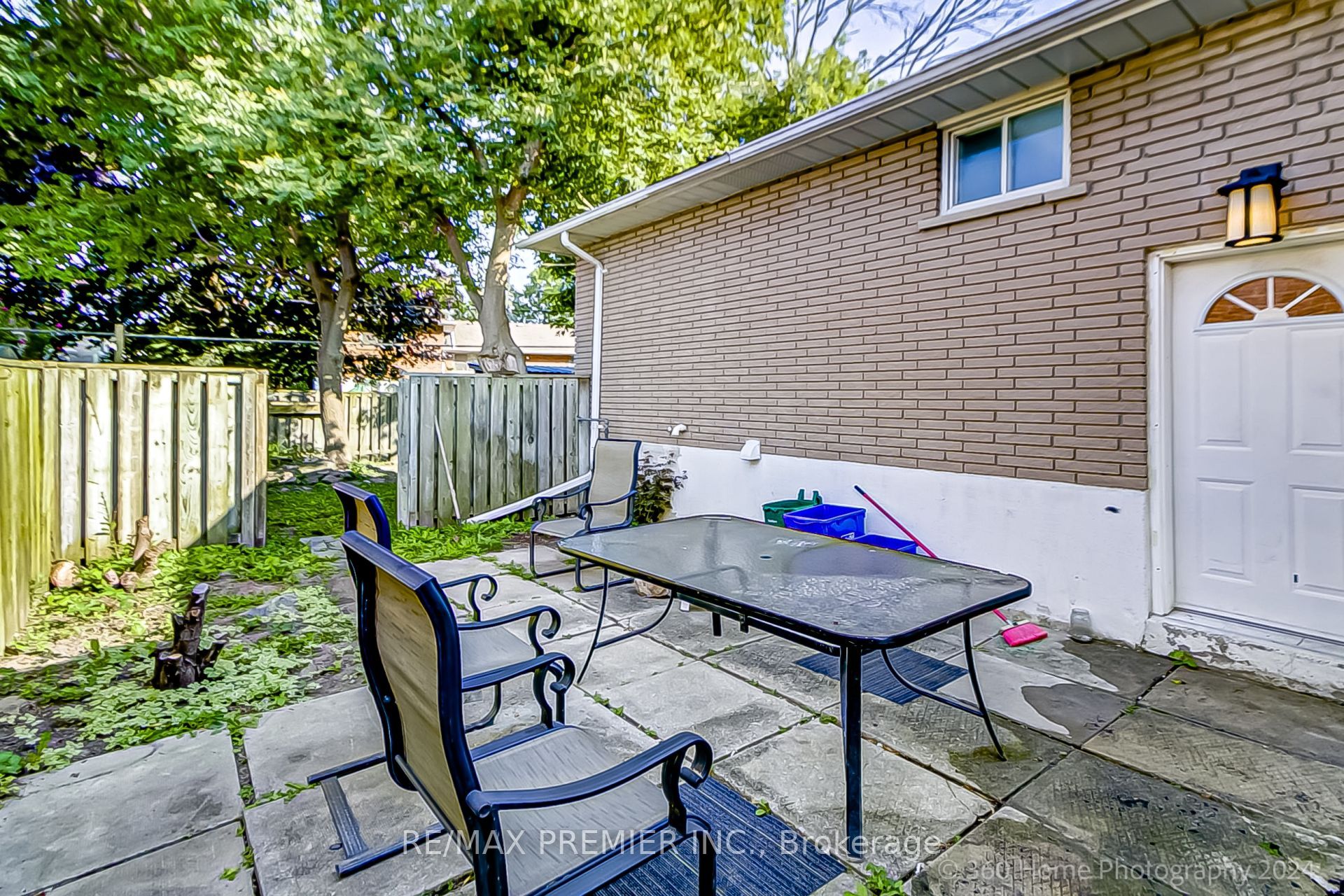 151 Clements Road E