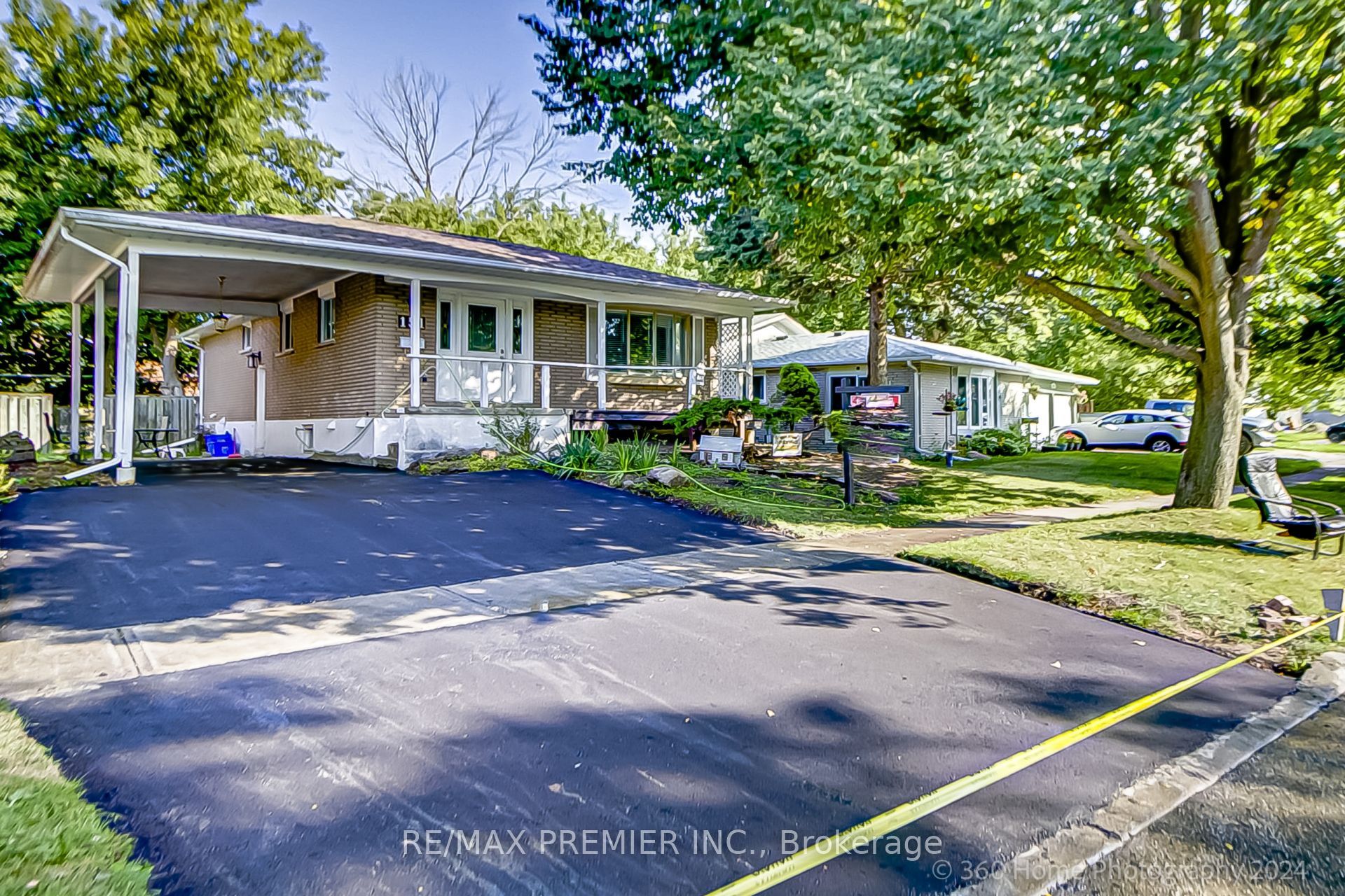 151 Clements Road E