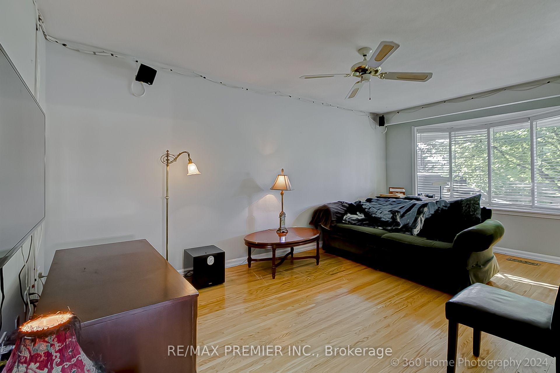 151 Clements Road E