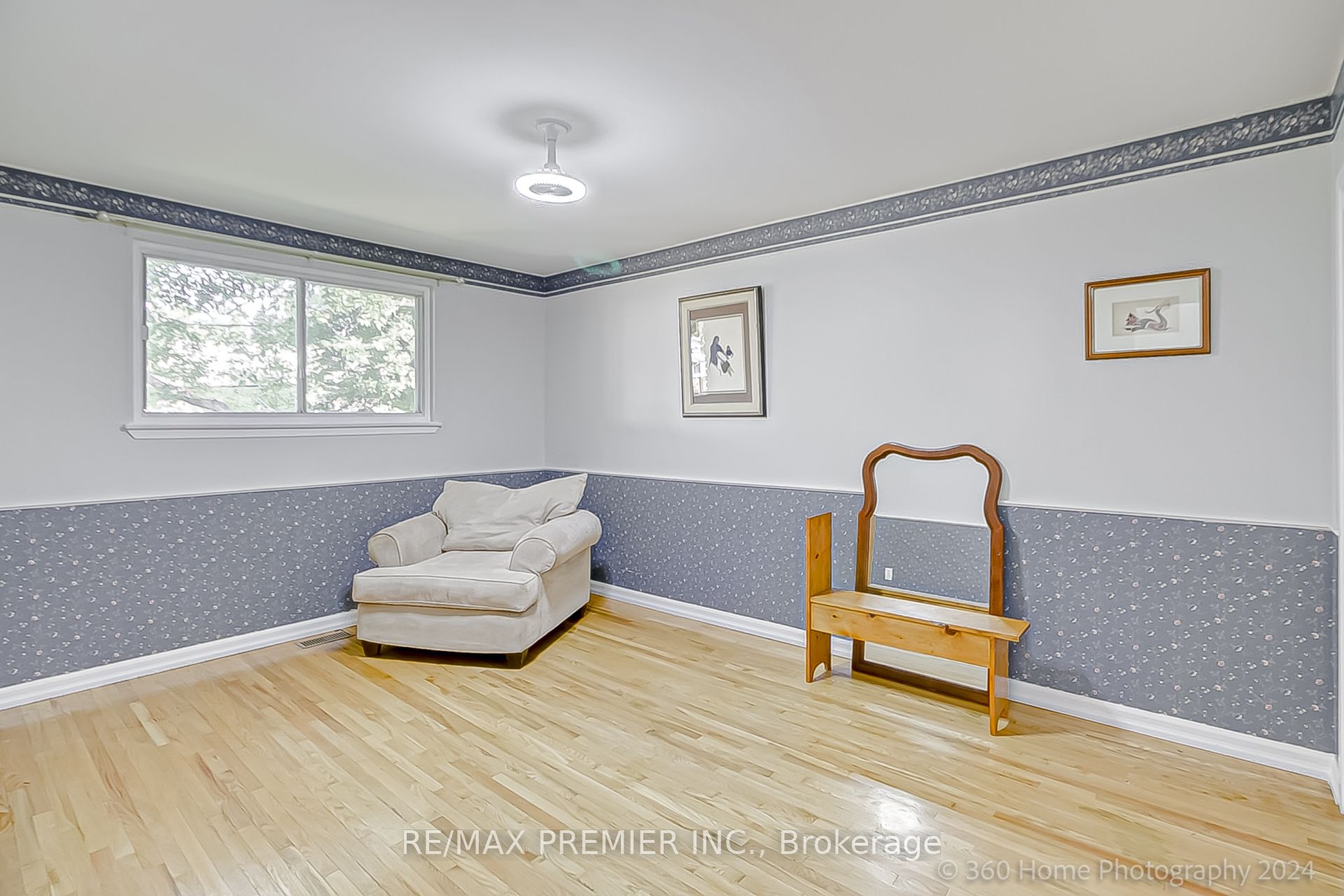 151 Clements Road E