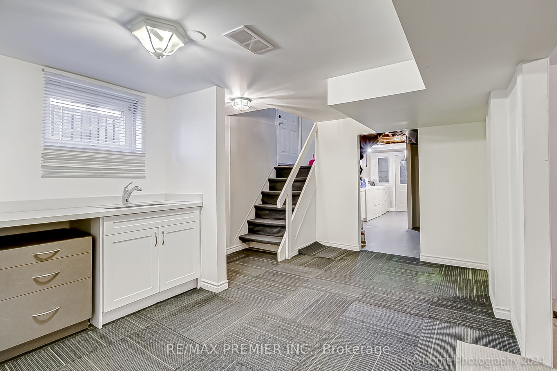 151 Clements Road E