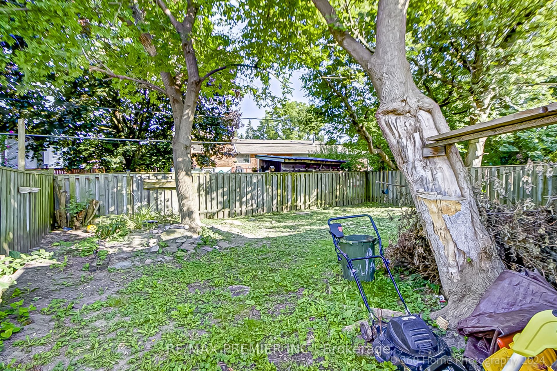 151 Clements Road E