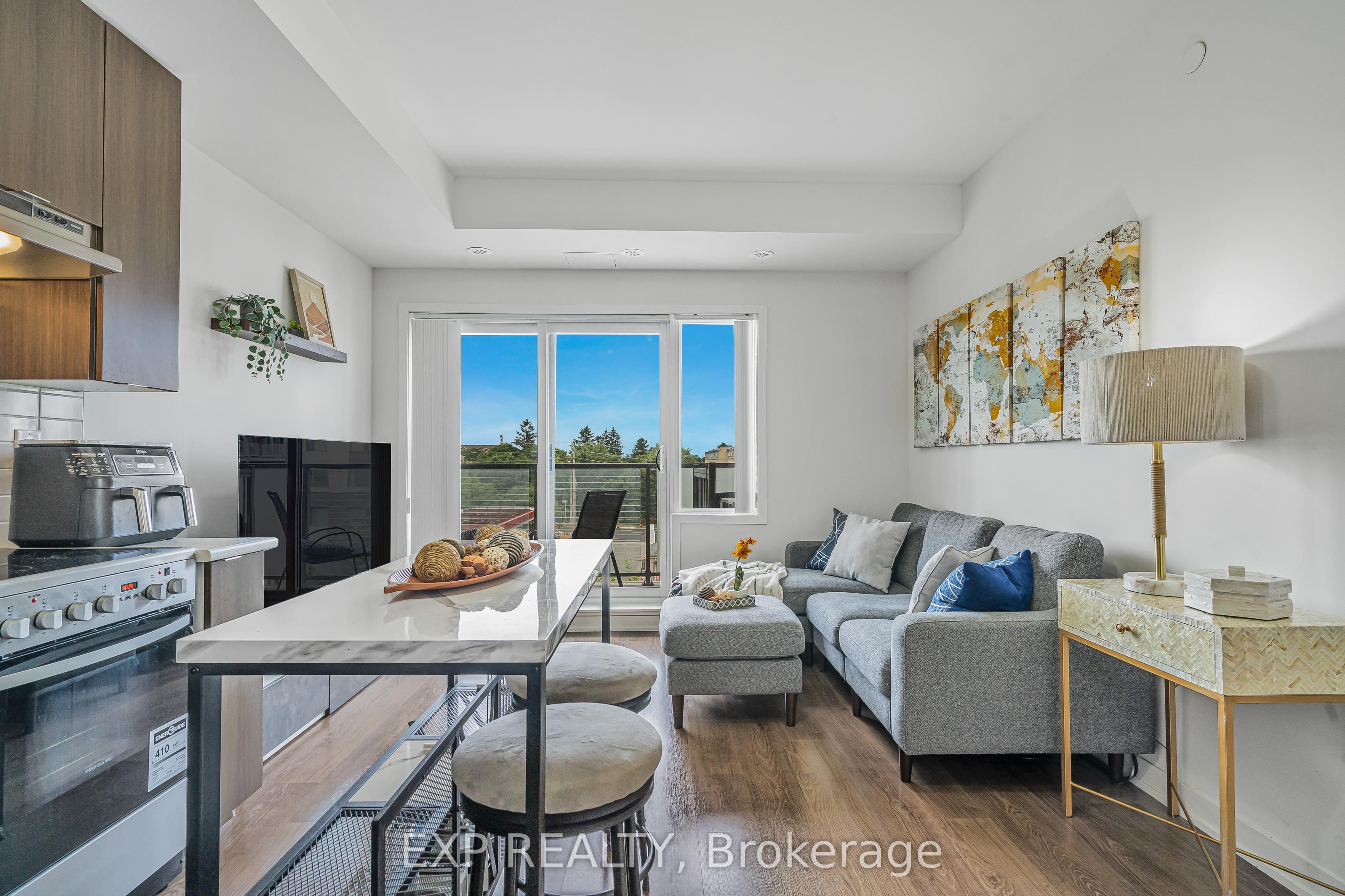 20 Orchid Place Drive, #404