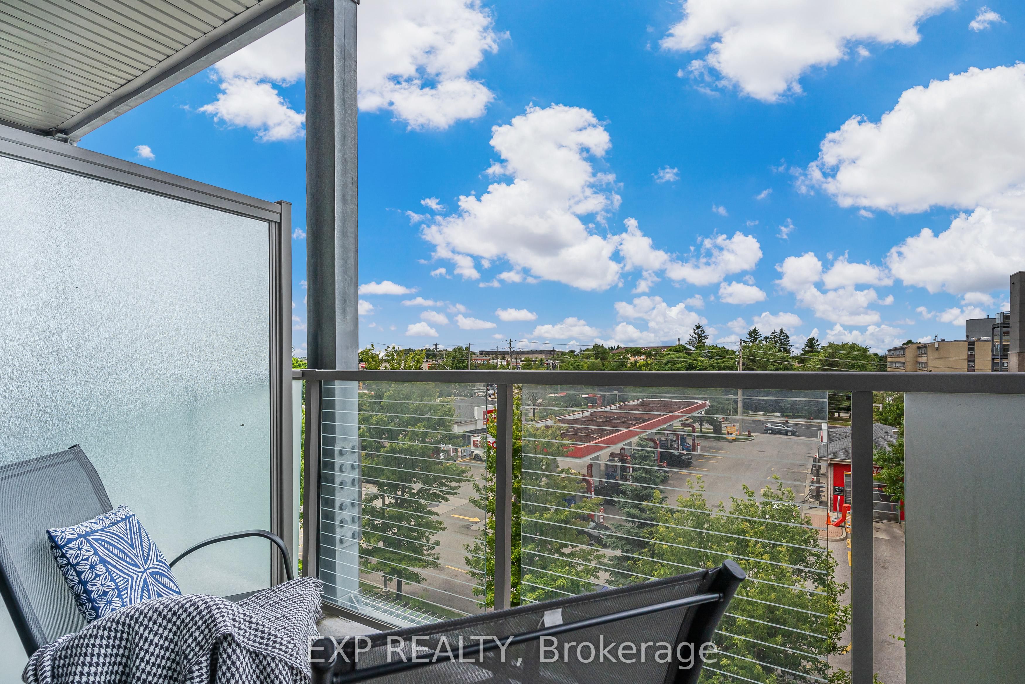 20 Orchid Place Drive, #404