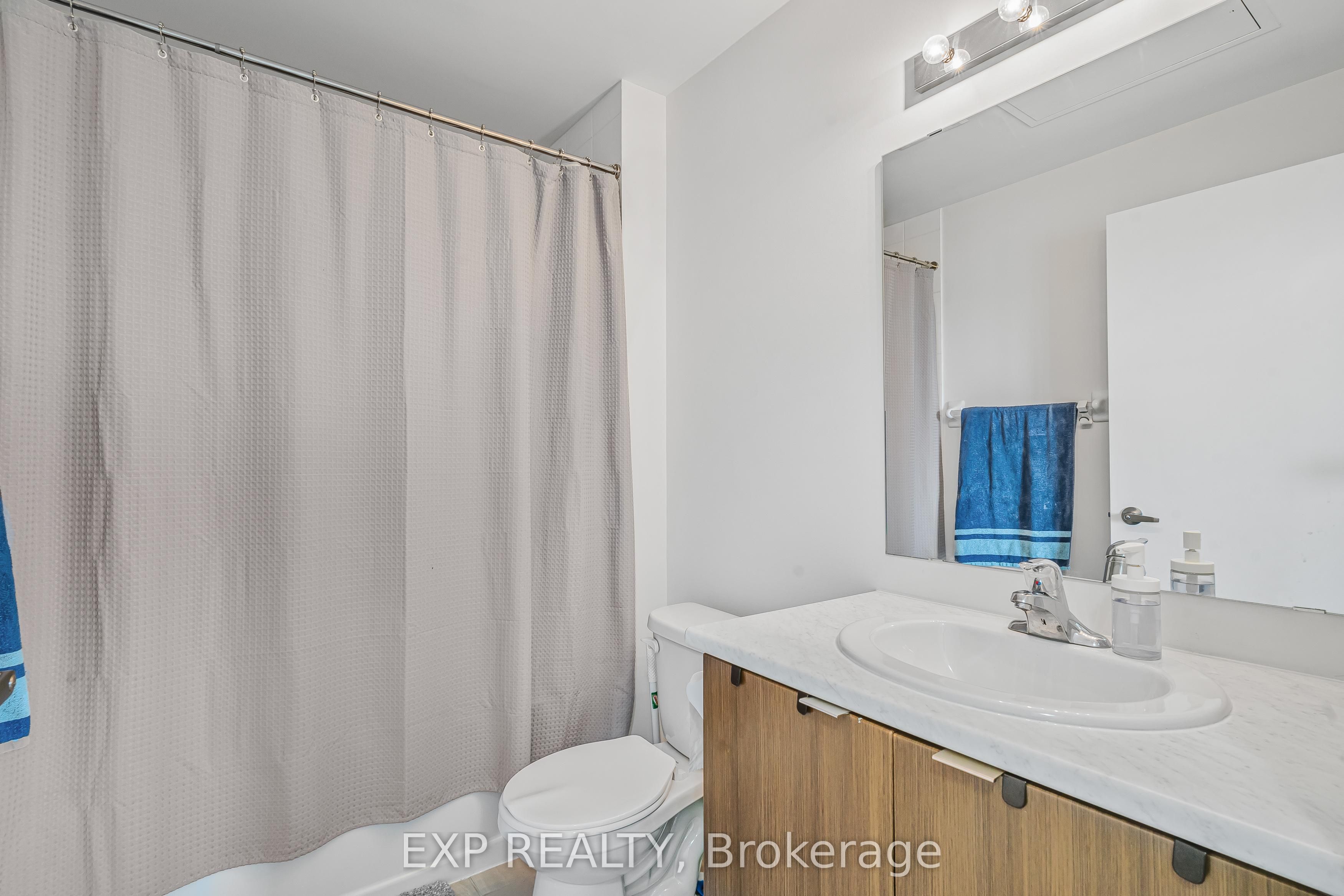20 Orchid Place Drive, #404