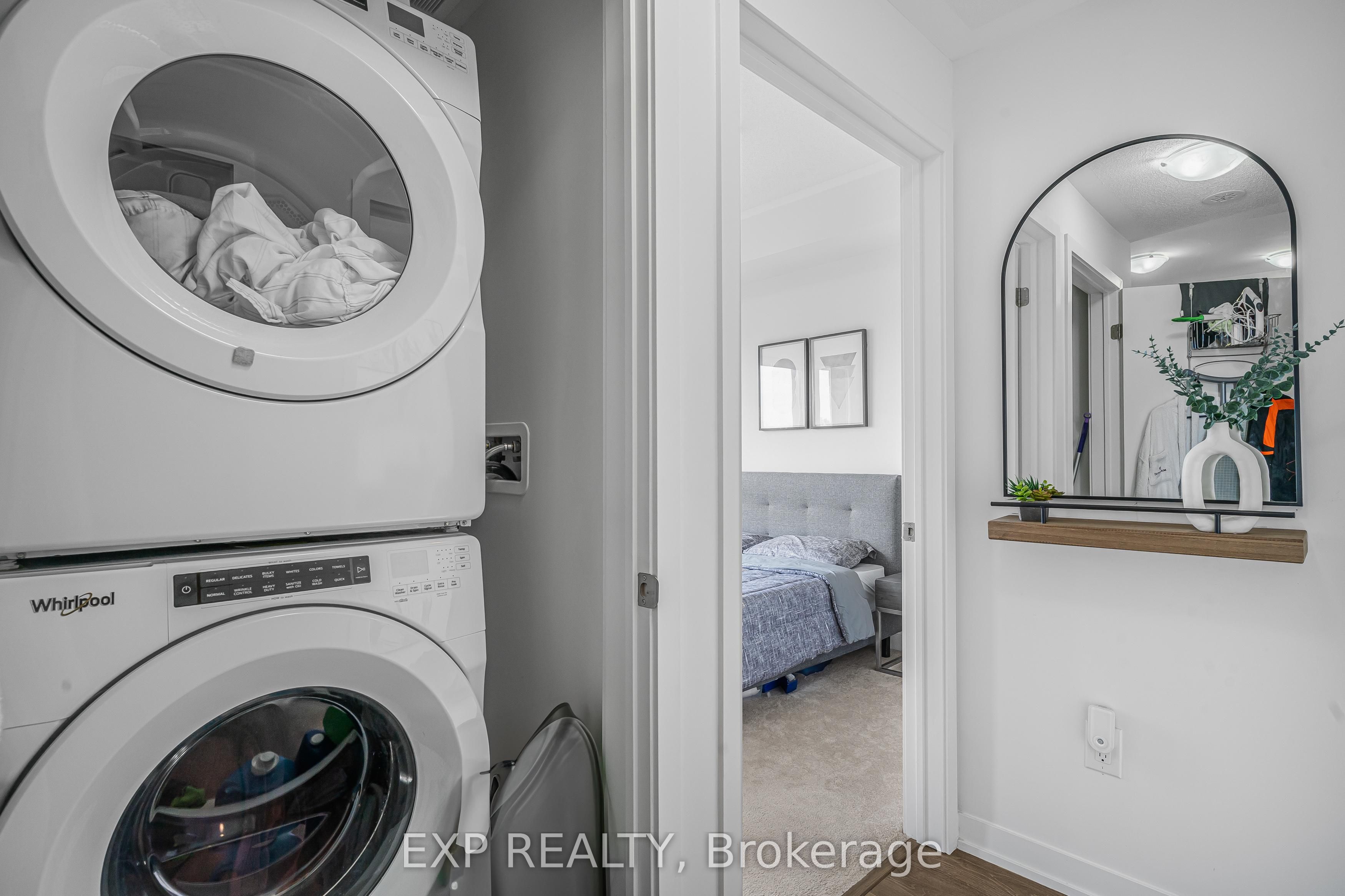 20 Orchid Place Drive, #404