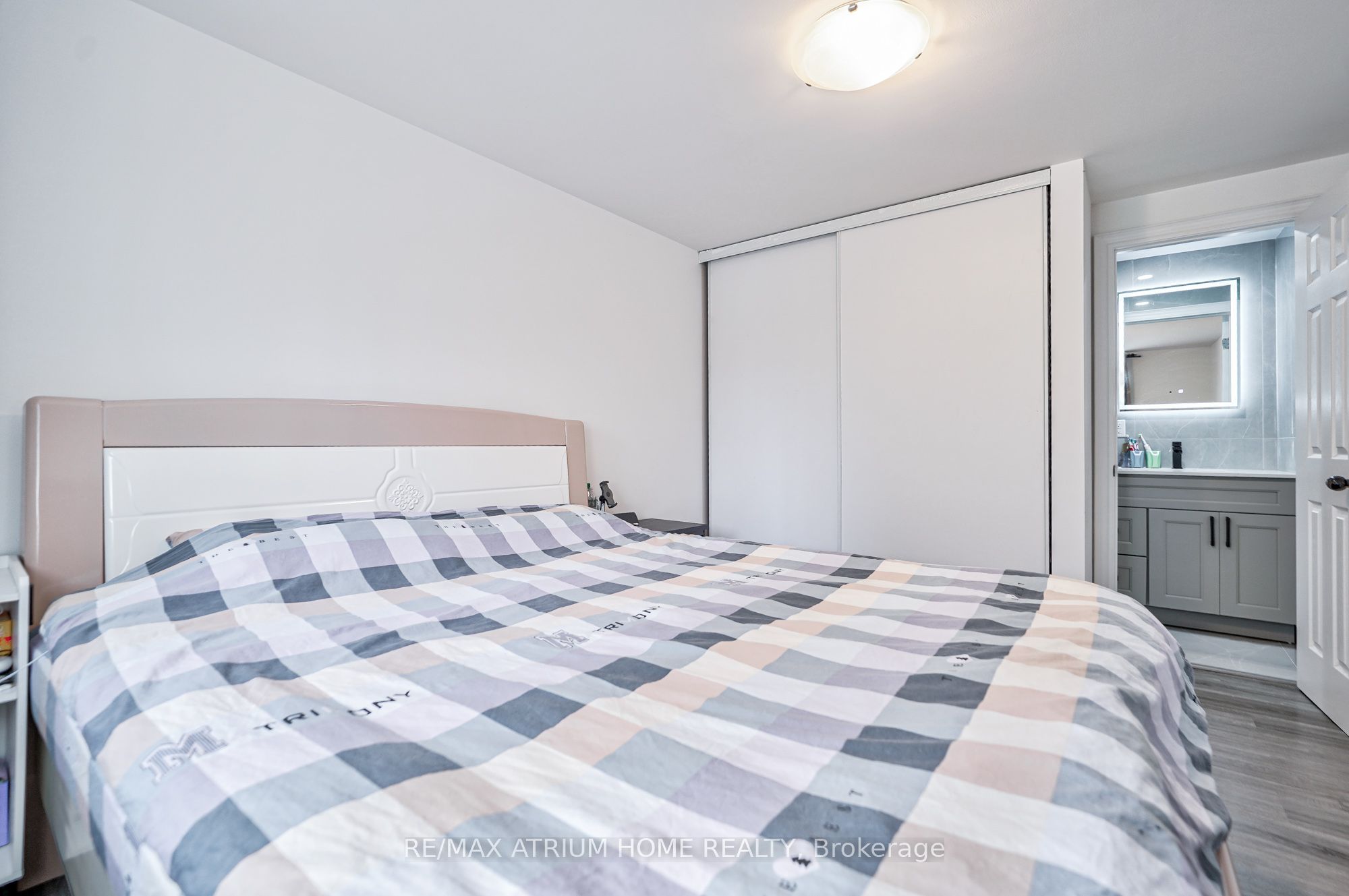 56 Huntingdale Boulevard #13