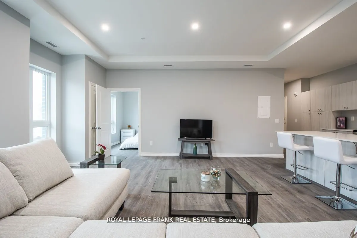 513 Dundas Street E, #E2