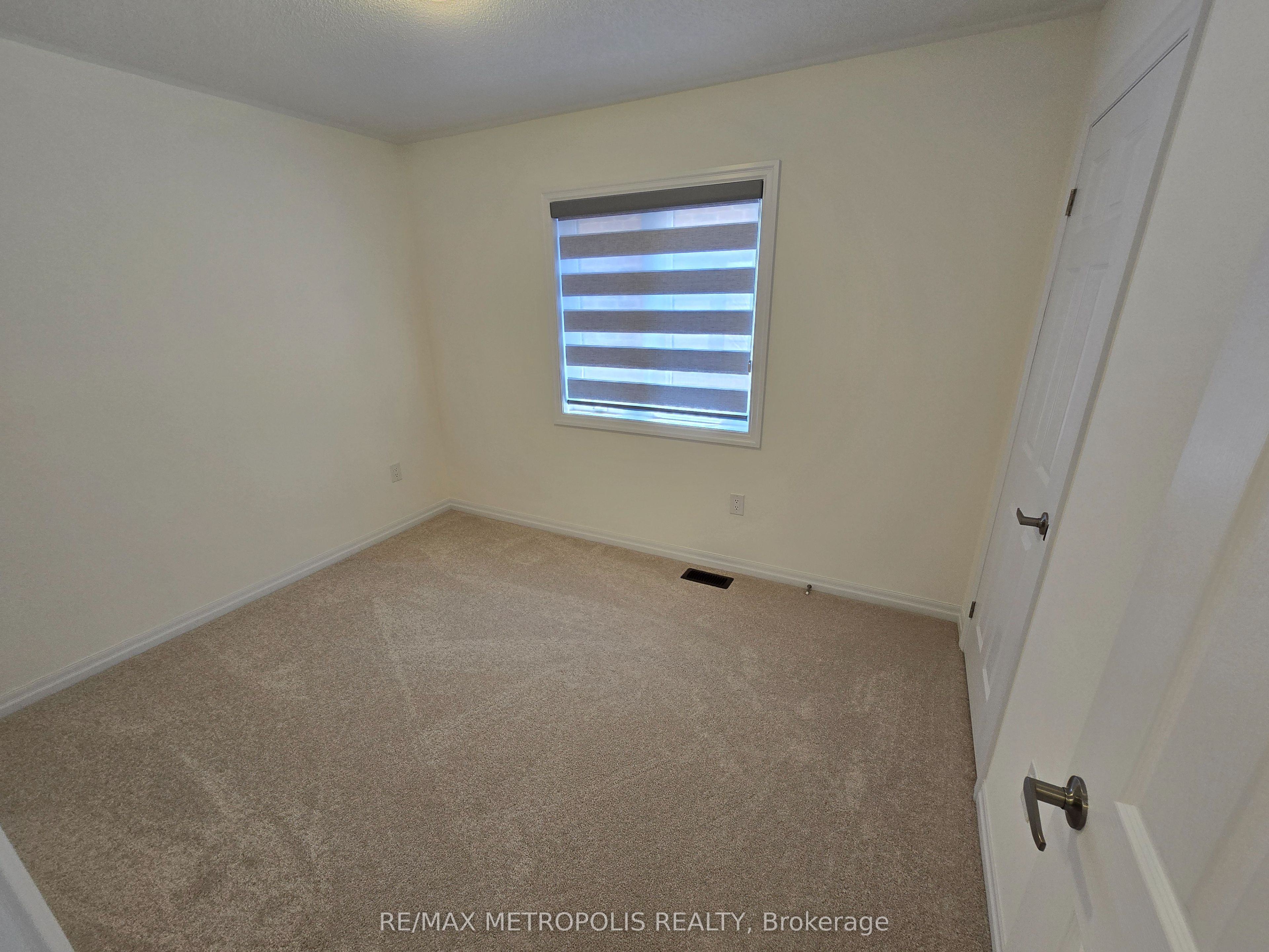 10 Ed Ewert Avenue