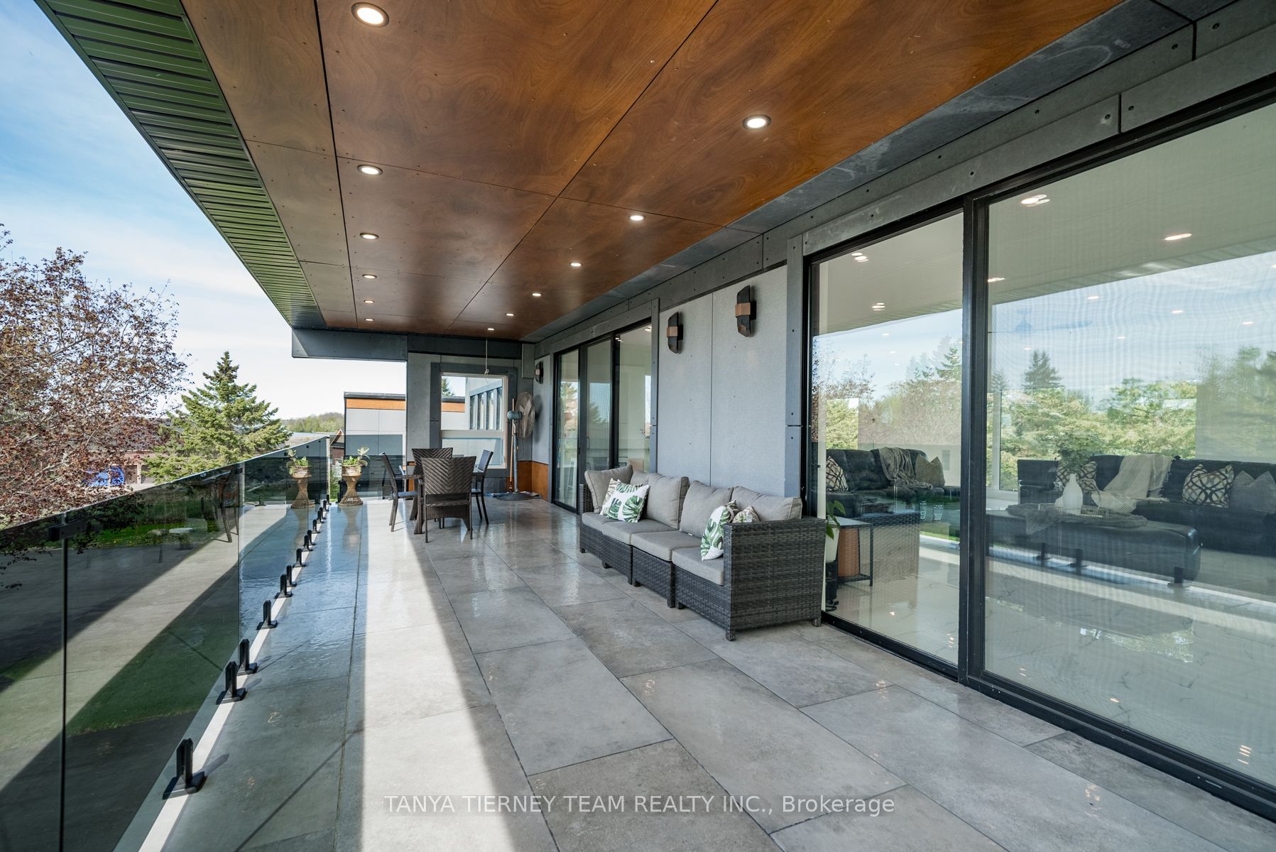 567 Fralicks Beach Road