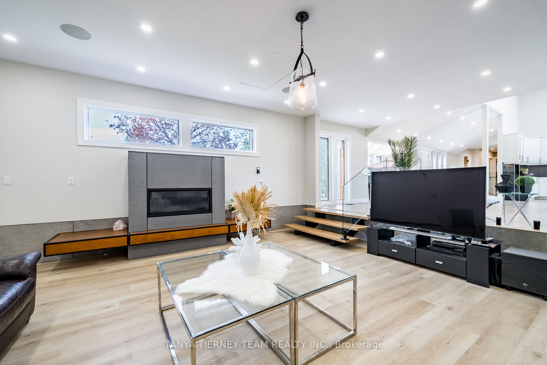 567 Fralicks Beach Road