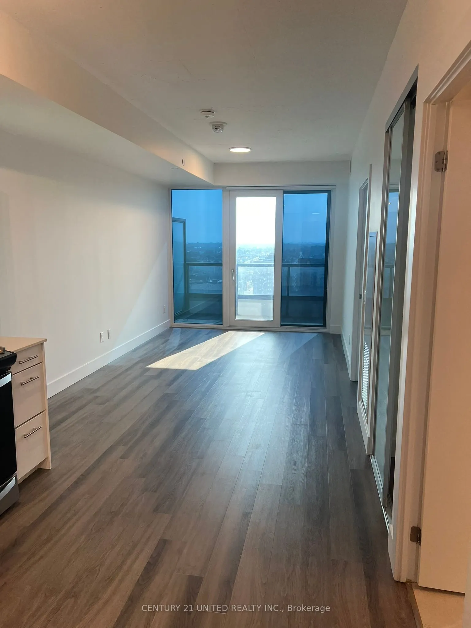 80 Bond Street E, #1611