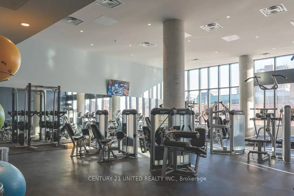 80 Bond Street E, #1611
