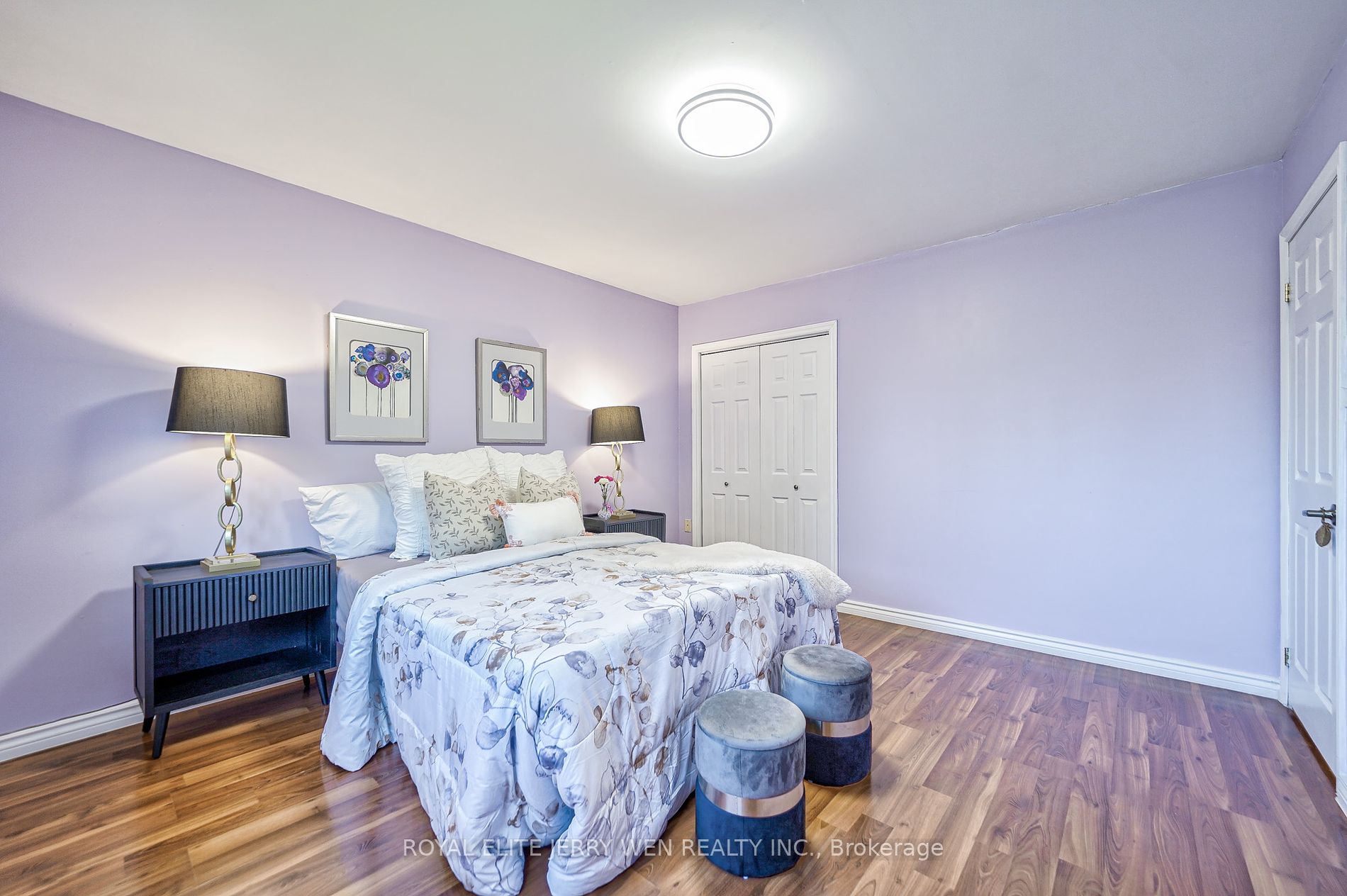 8 Deerfield Court