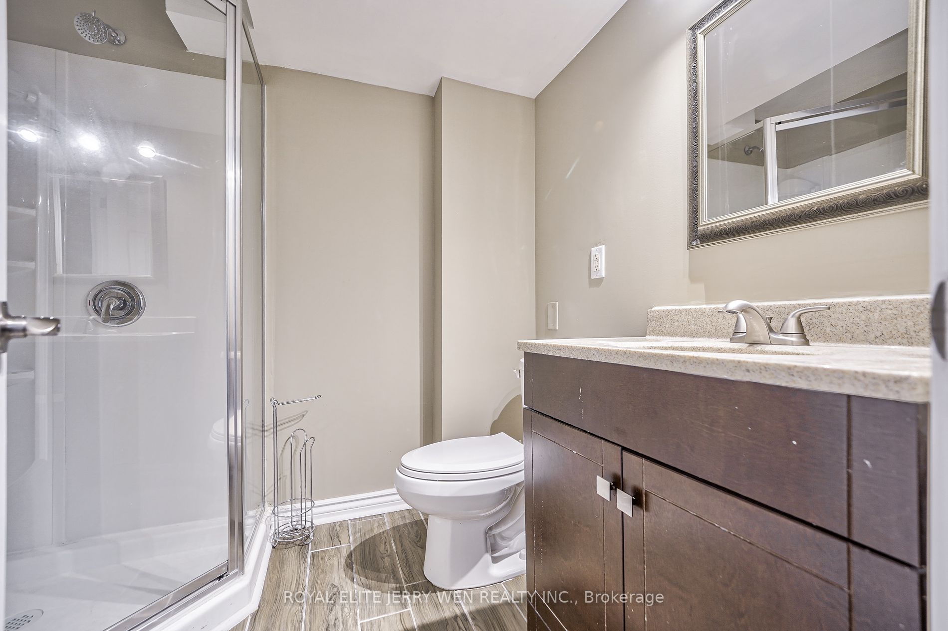 8 Deerfield Court