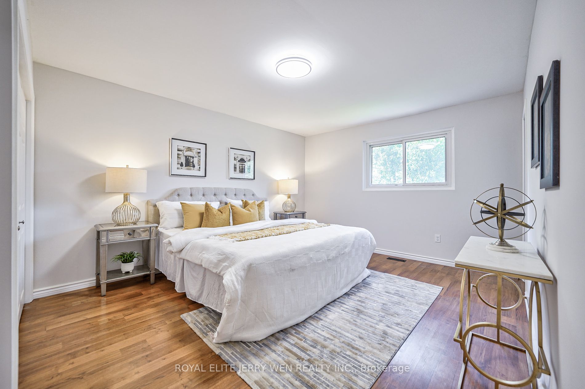 8 Deerfield Court